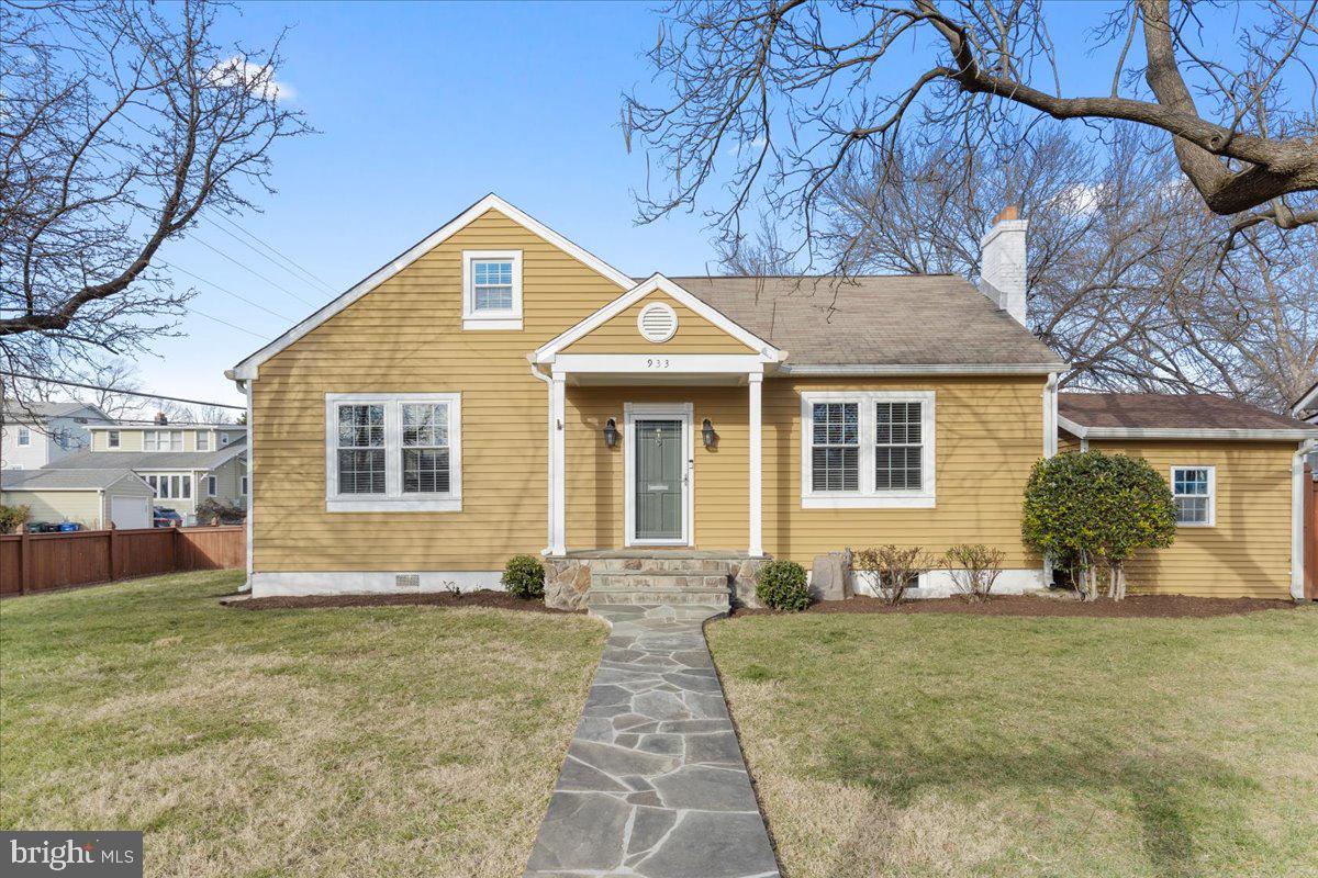 ADDISON HEIGHTS - Residential Lease