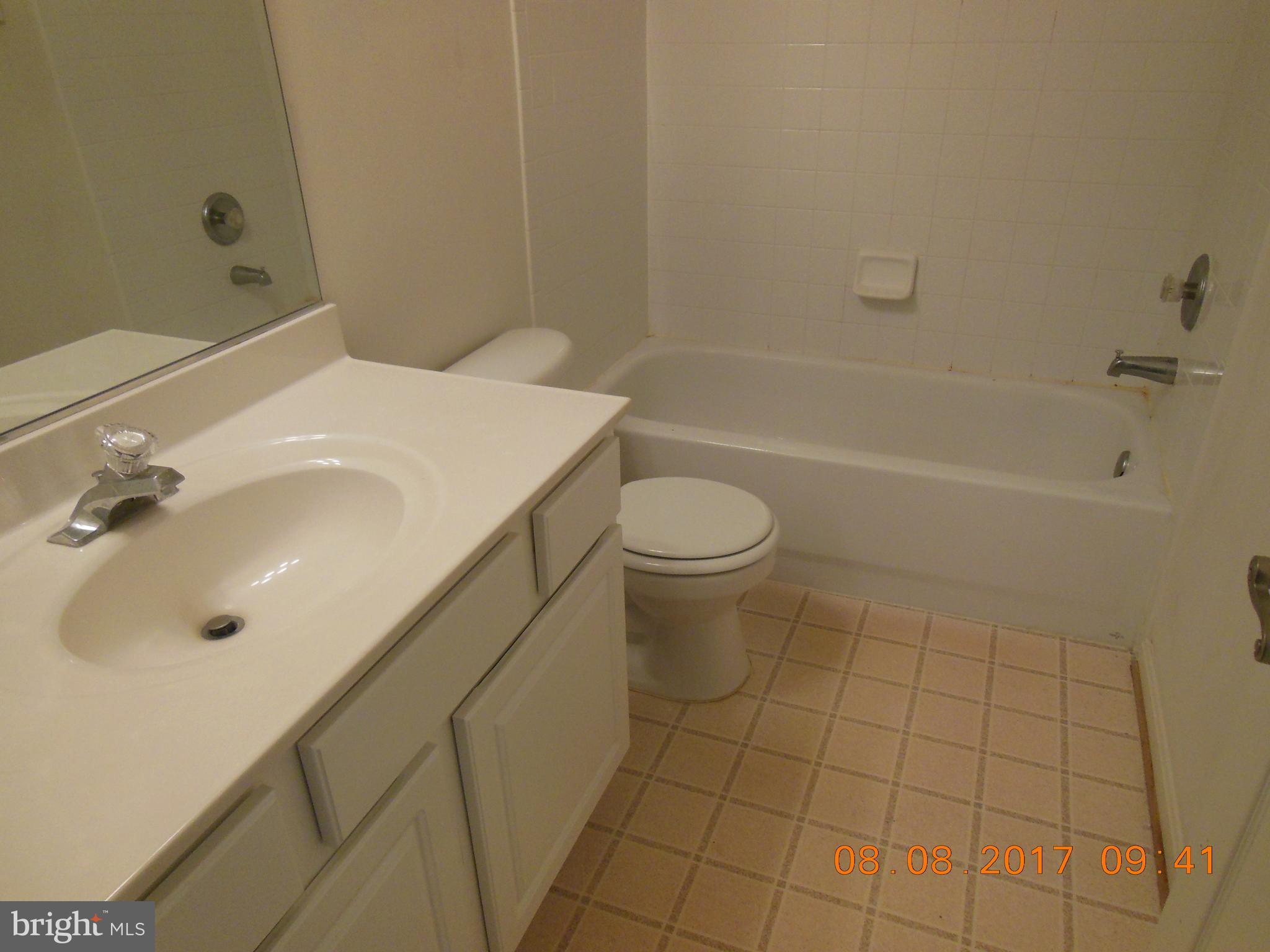 SHERBROOKE CONDO - Residential