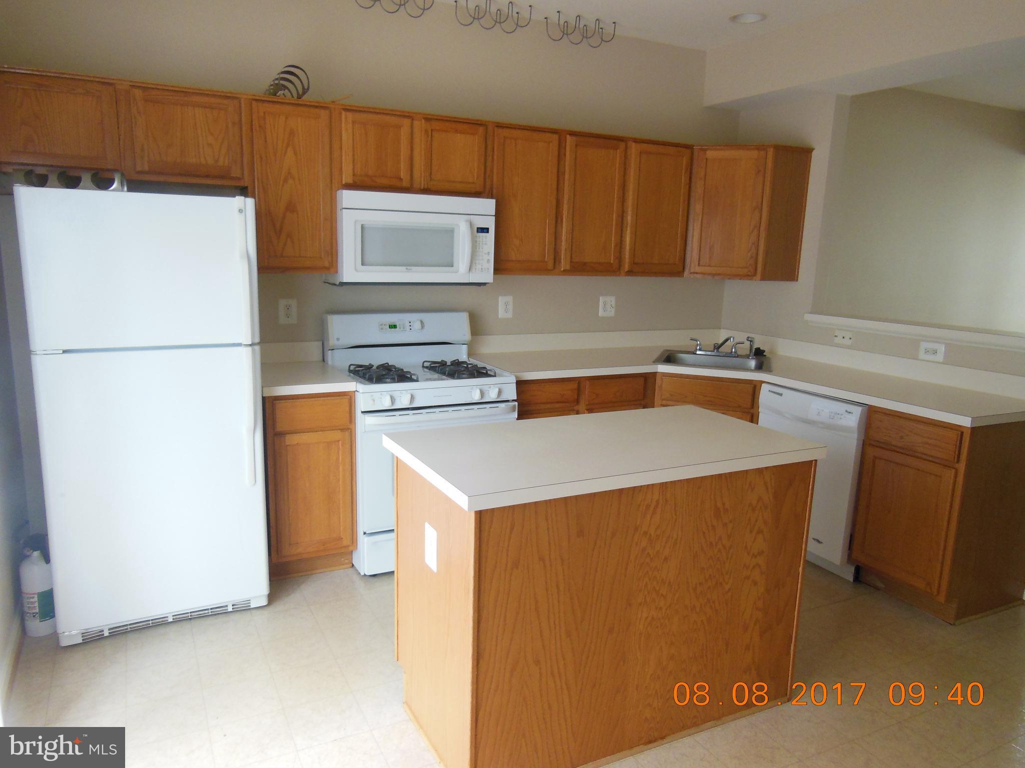 SHERBROOKE CONDO - Residential