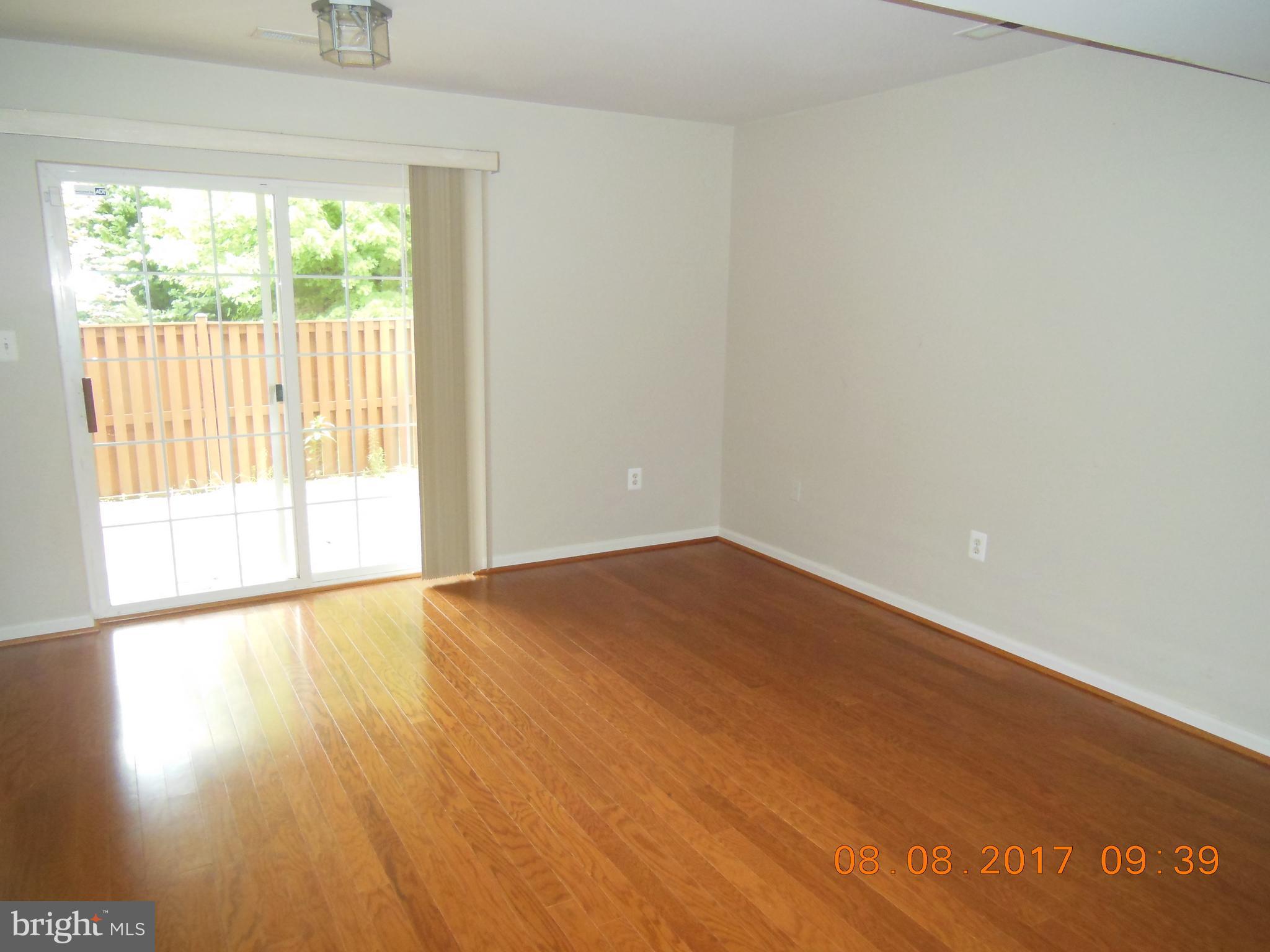 SHERBROOKE CONDO - Residential