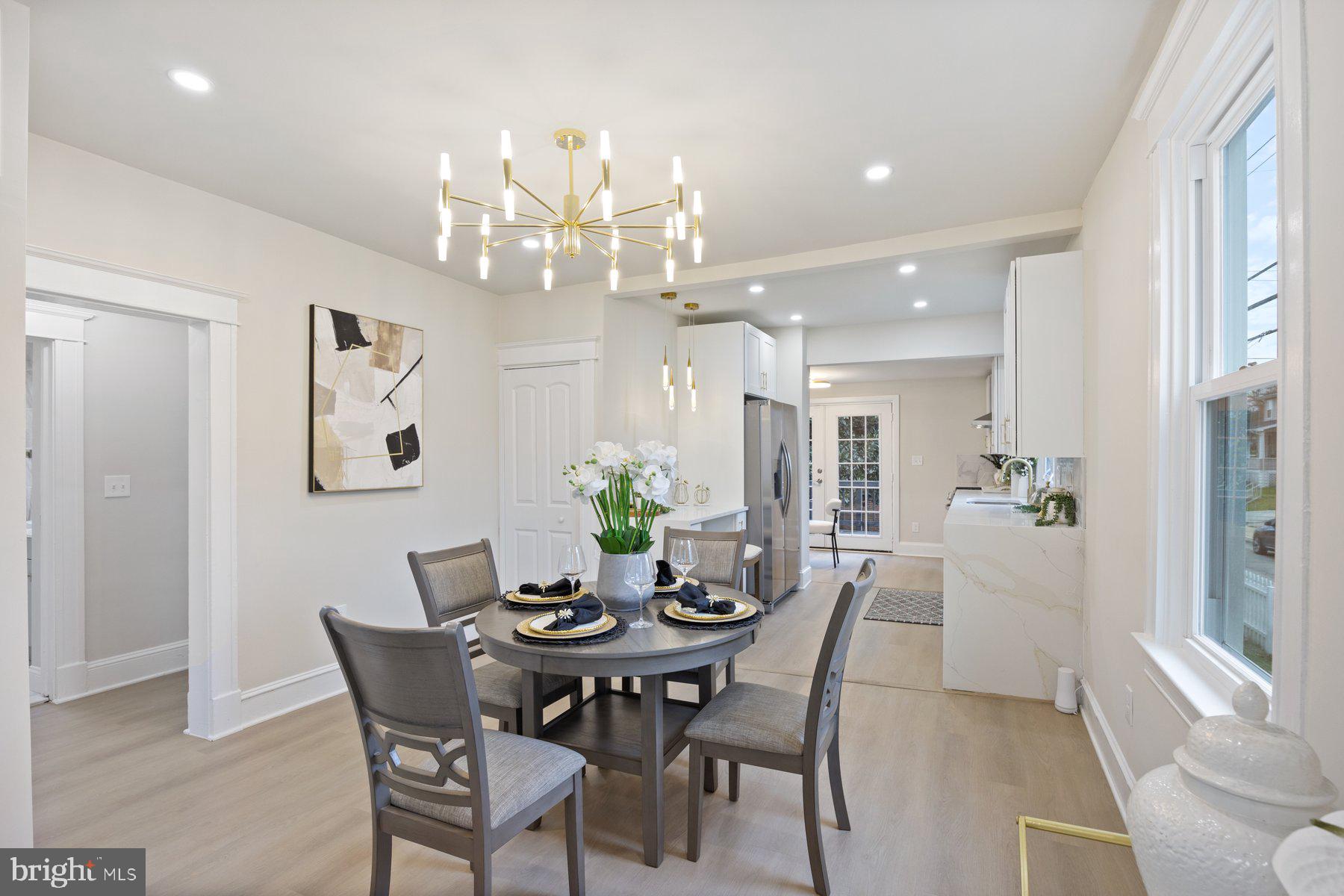 HAMILTON HILLS - Residential