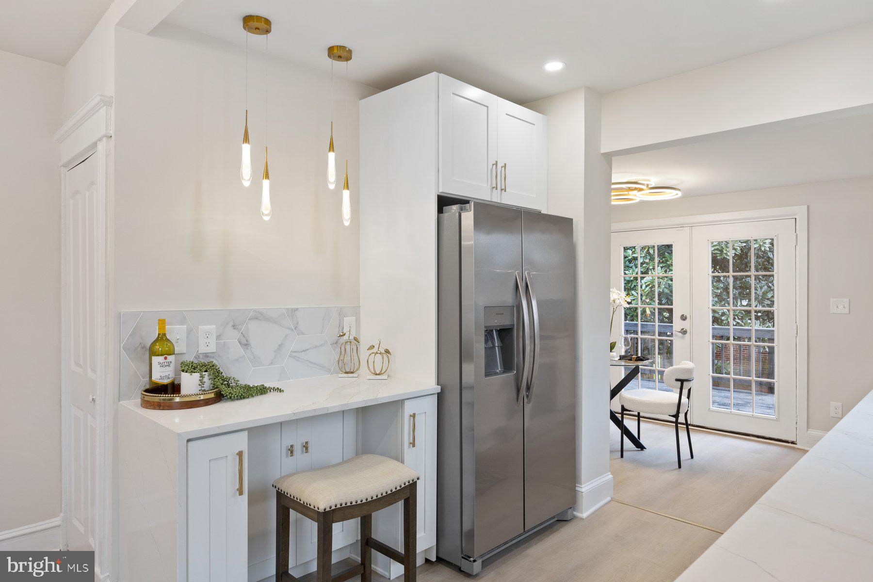 HAMILTON HILLS - Residential