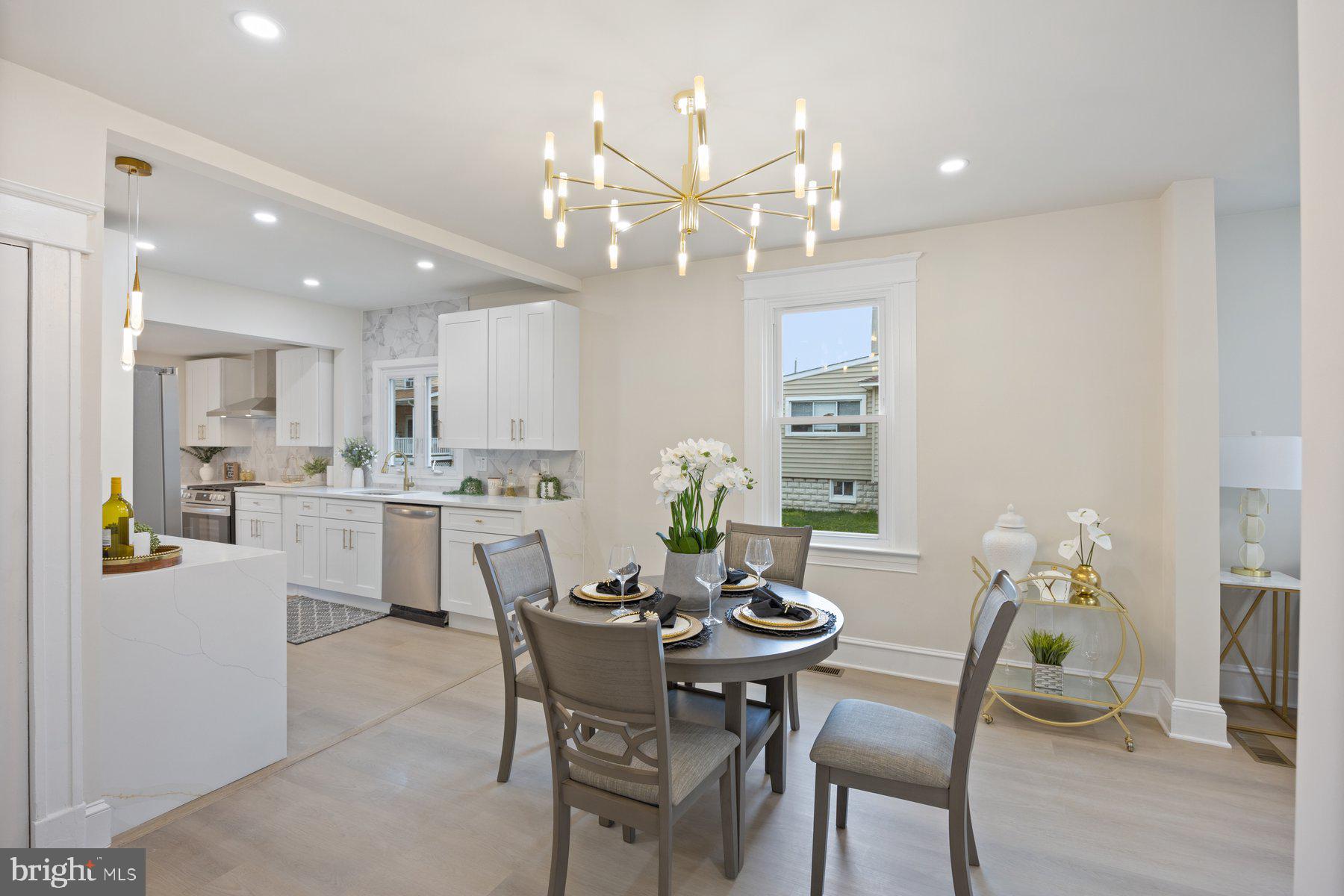 HAMILTON HILLS - Residential