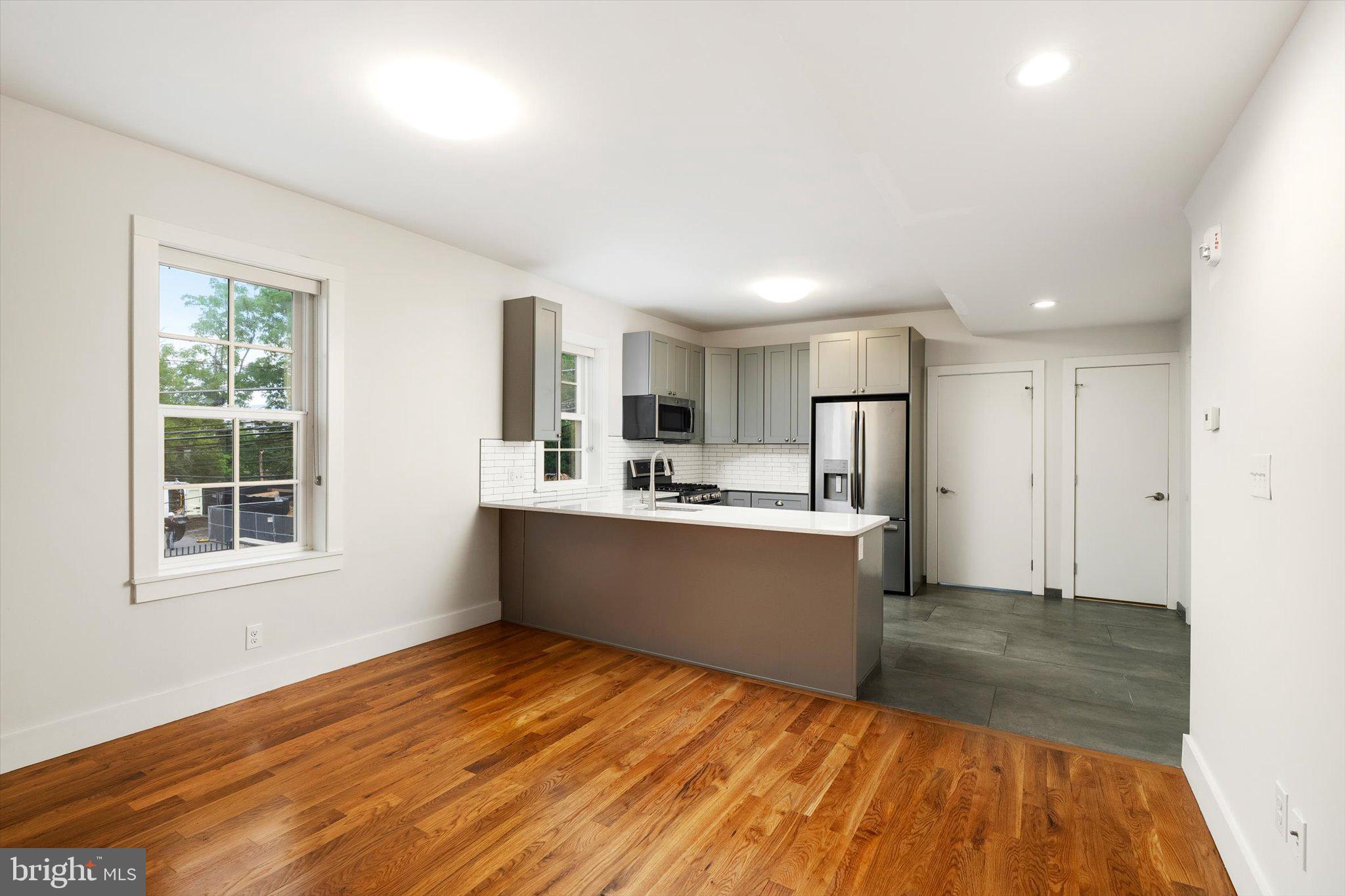 205 WITHERSPOON STREET 1