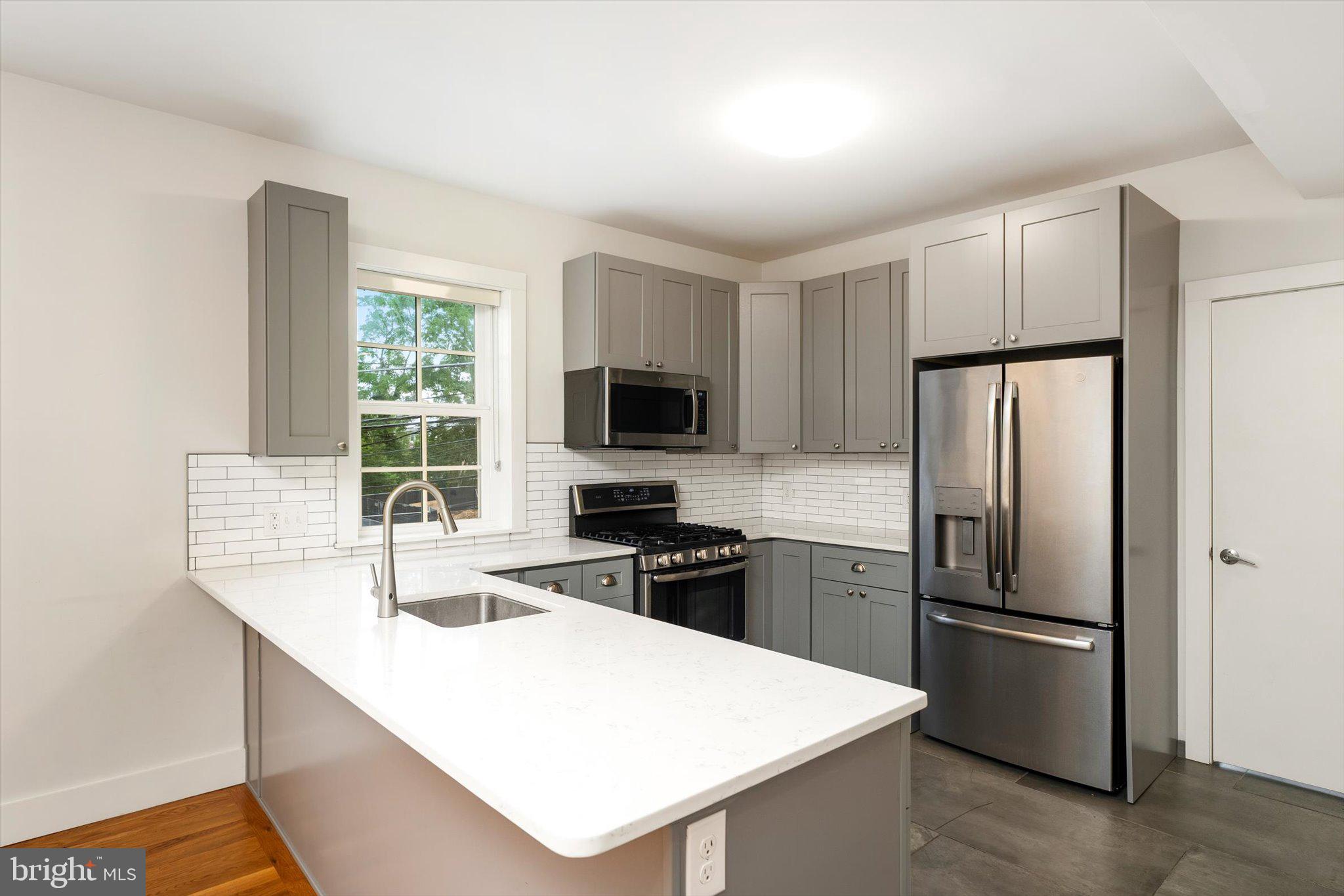 205 WITHERSPOON STREET 1