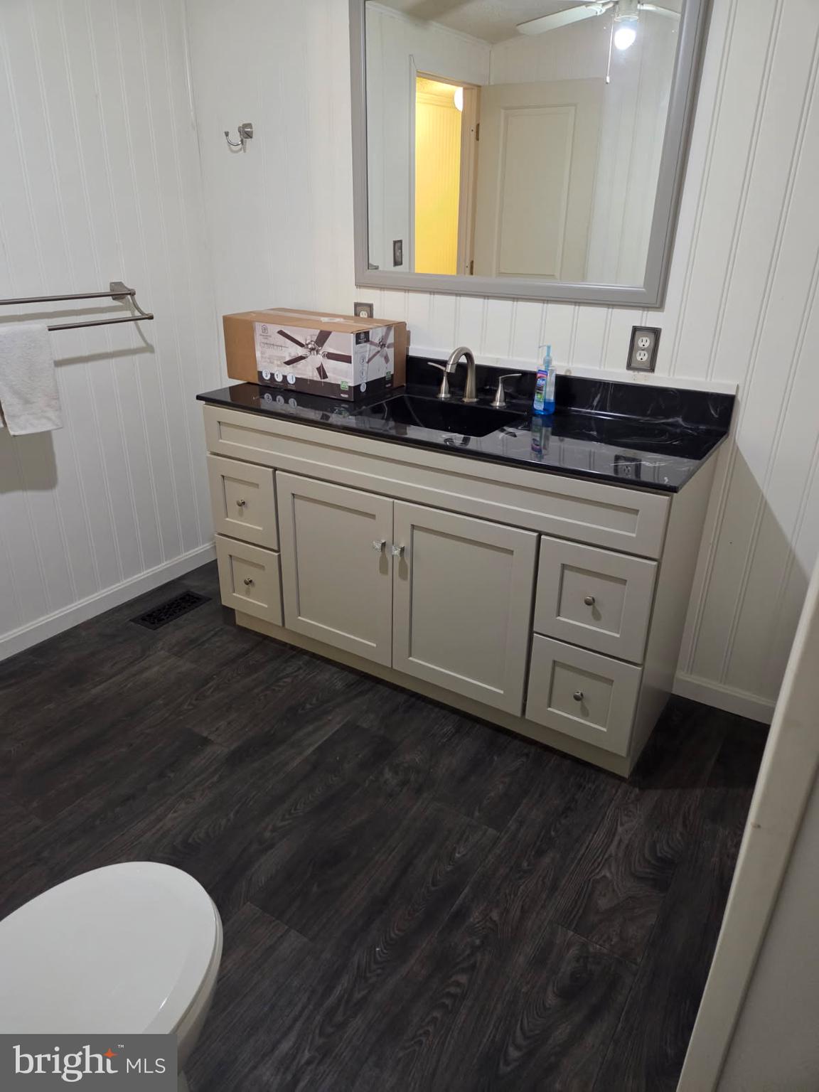 PARADISE PARK - Residential