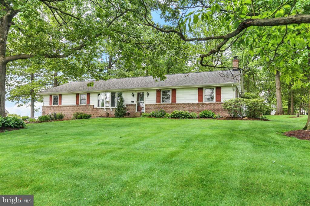 Photo of 3671 White Oak Road, PARADISE, PA 17562 (MLS # PALA2092764)