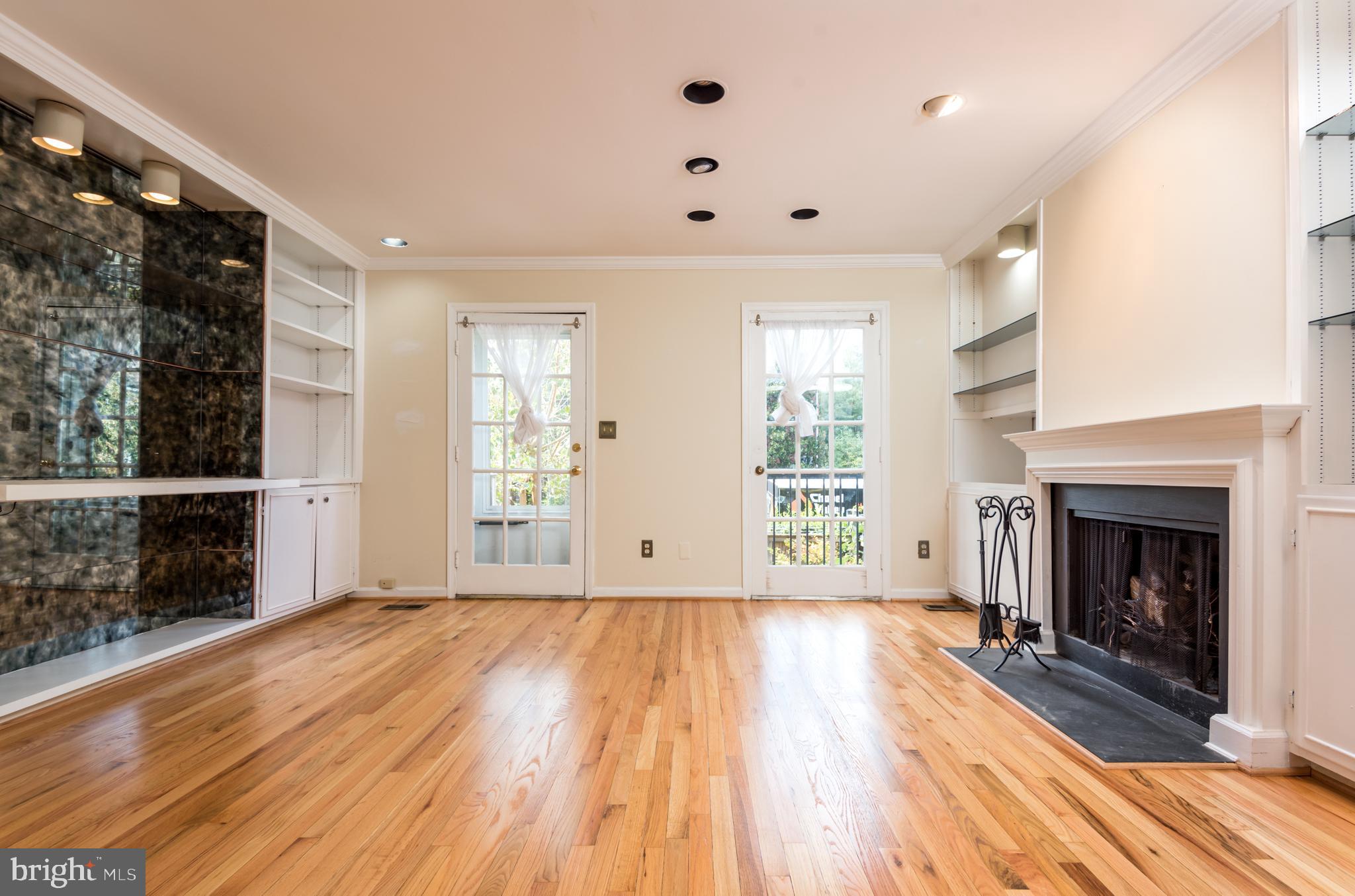 OLD TOWN STATION - Residential