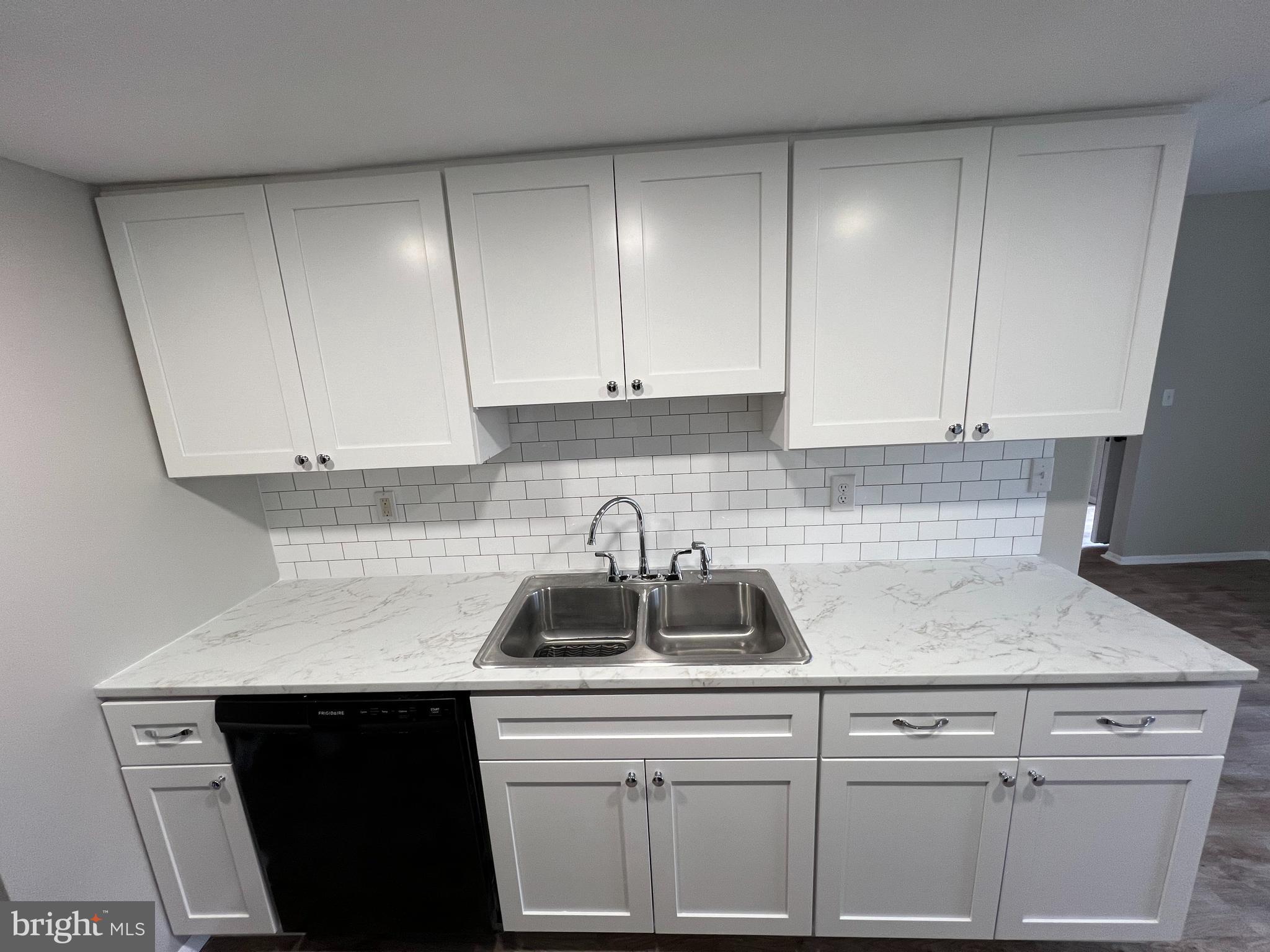 STONEY RIDGE FARM - Residential