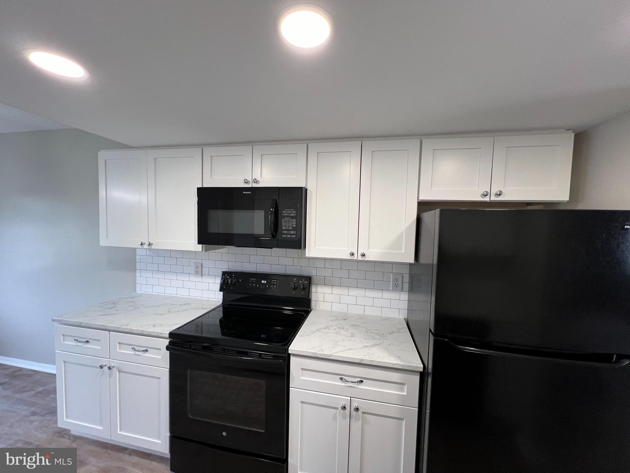 STONEY RIDGE FARM - Residential