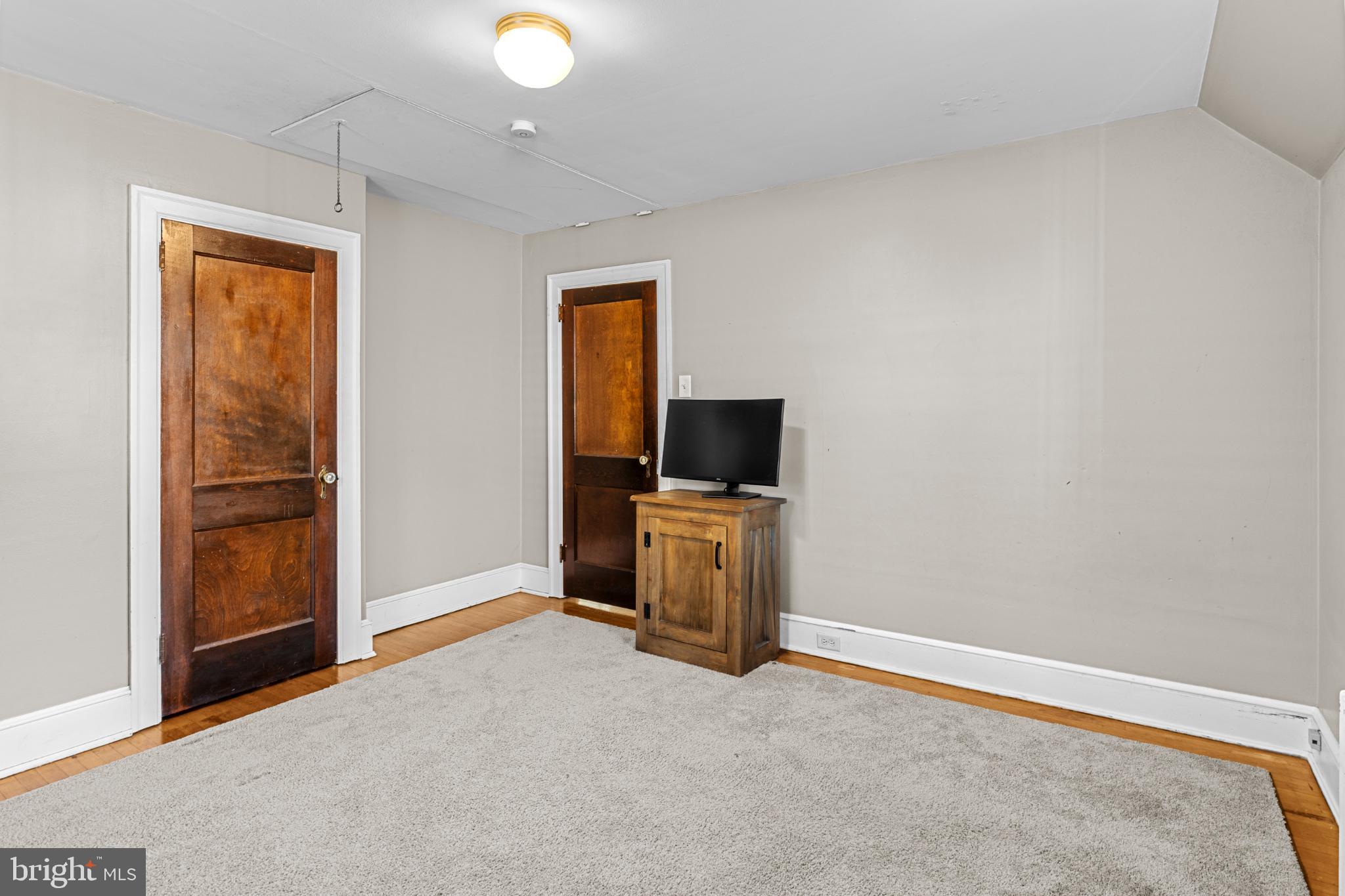 GRANDVIEW HEIGHTS - Residential