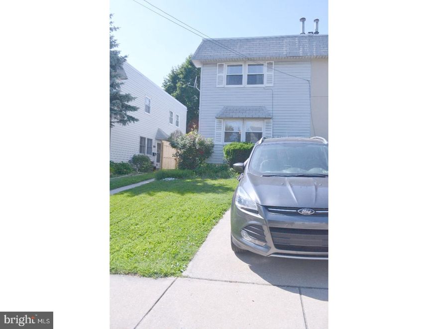 JUST INSTALLED THIS WEEK, BRAND NEW FLOORING THROUGHOUT. A MUST SEE!! Wonderful home within walking distance to restaurants, parks and shopping. First level is complete with an open concept full kitchen, dining room and great room. A convenient powder room and laundry is off to the side. A sliding glass door leads to an adorable fenced in backyard space with beautiful paver patio and shed in the rear.  Continue up the stairs to a very nice size master bedroom with recently updated master bath.  Down the hall are two additional bedrooms with another recently updated hall bath. A convenient linen closet can be found in the hall and all bedrooms have ceiling fans for added comfort. A ceiling fan is also located in the first level great room.