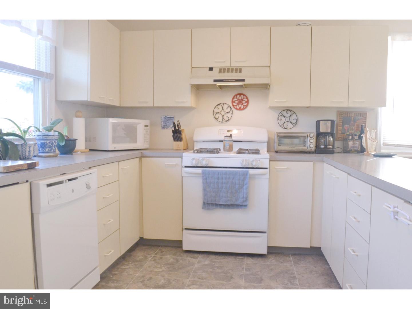 ROXBOROUGH - Residential