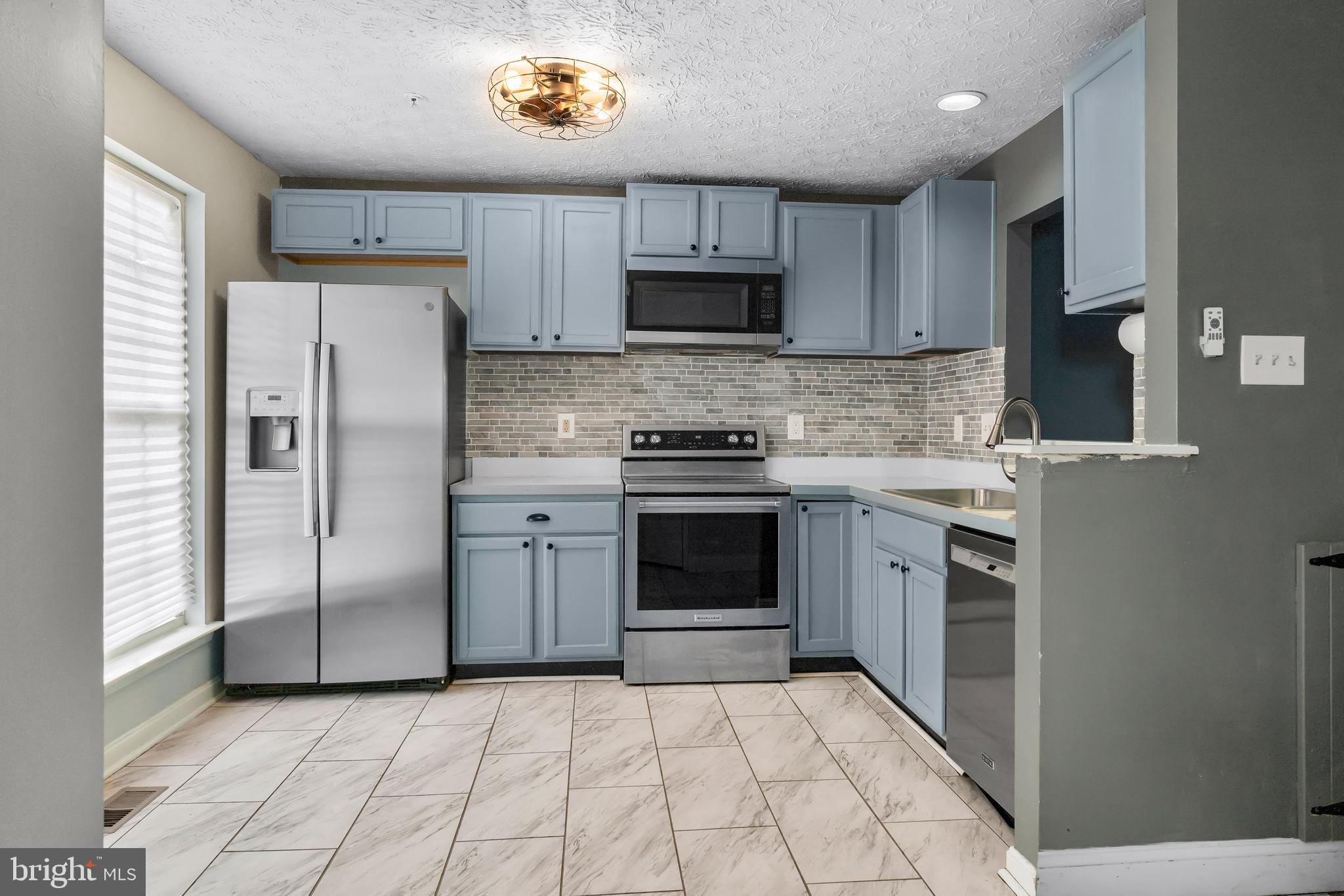 DOUGLAS VILLAGE - Residential