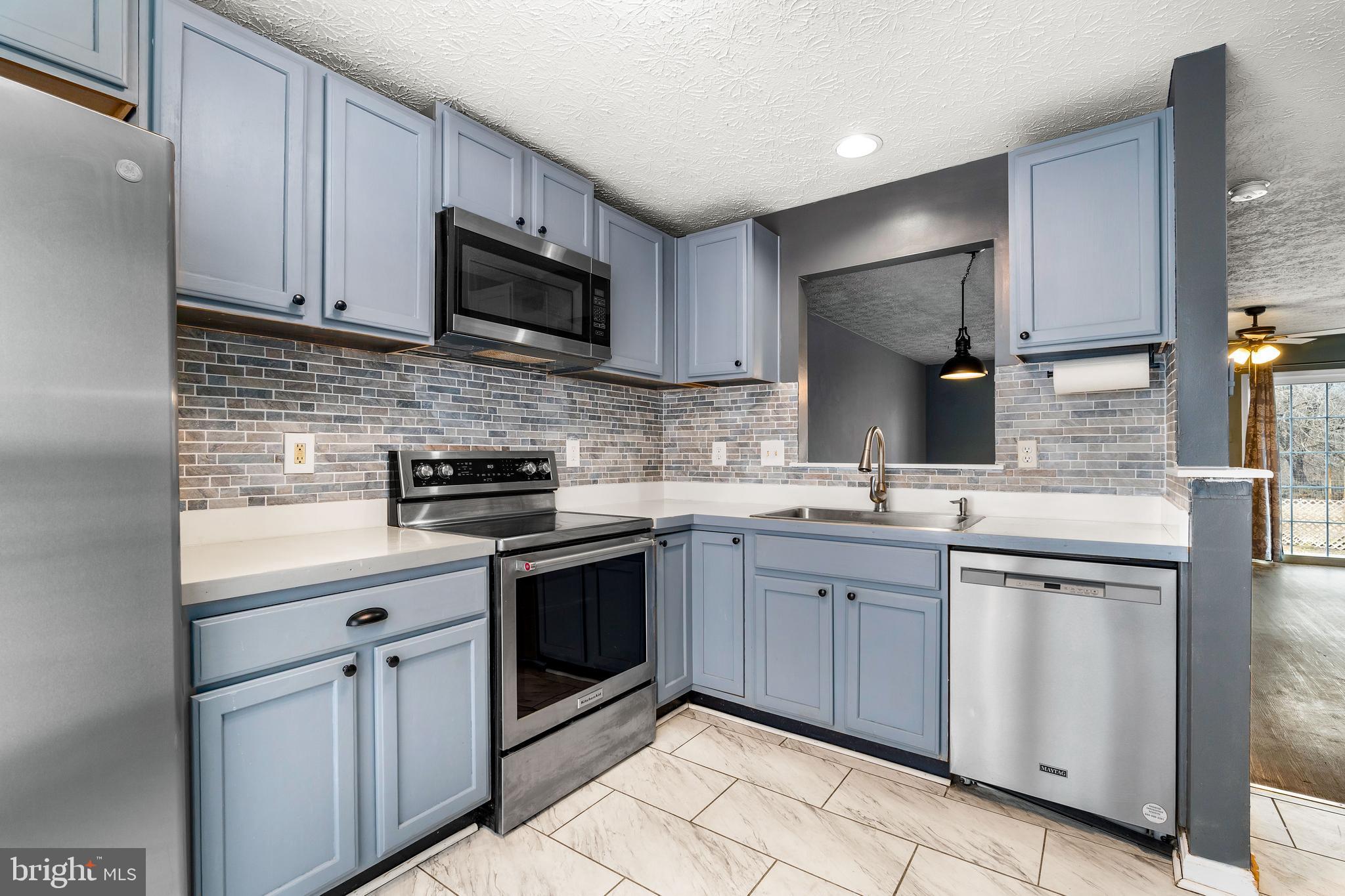 DOUGLAS VILLAGE - Residential