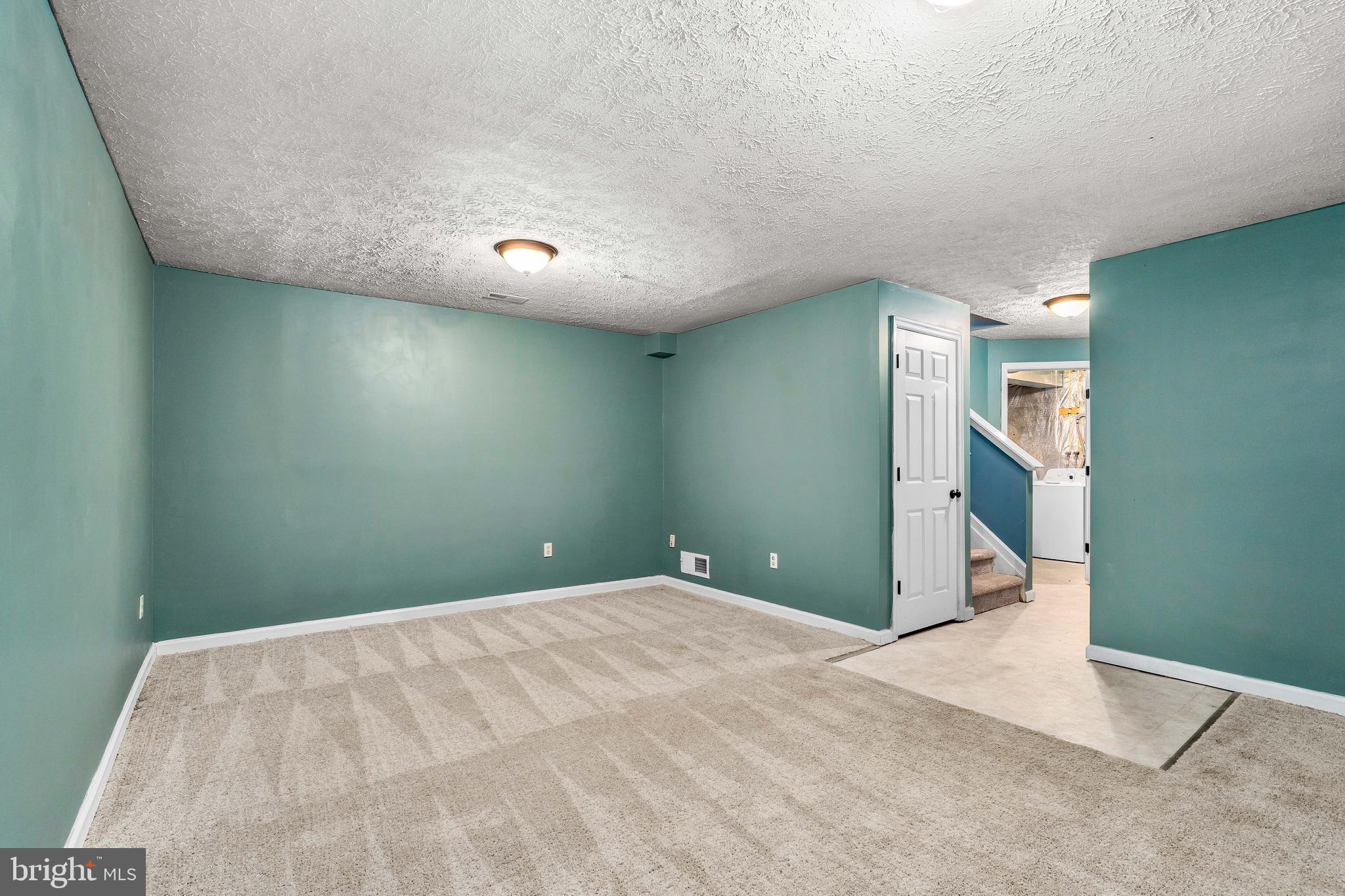 DOUGLAS VILLAGE - Residential