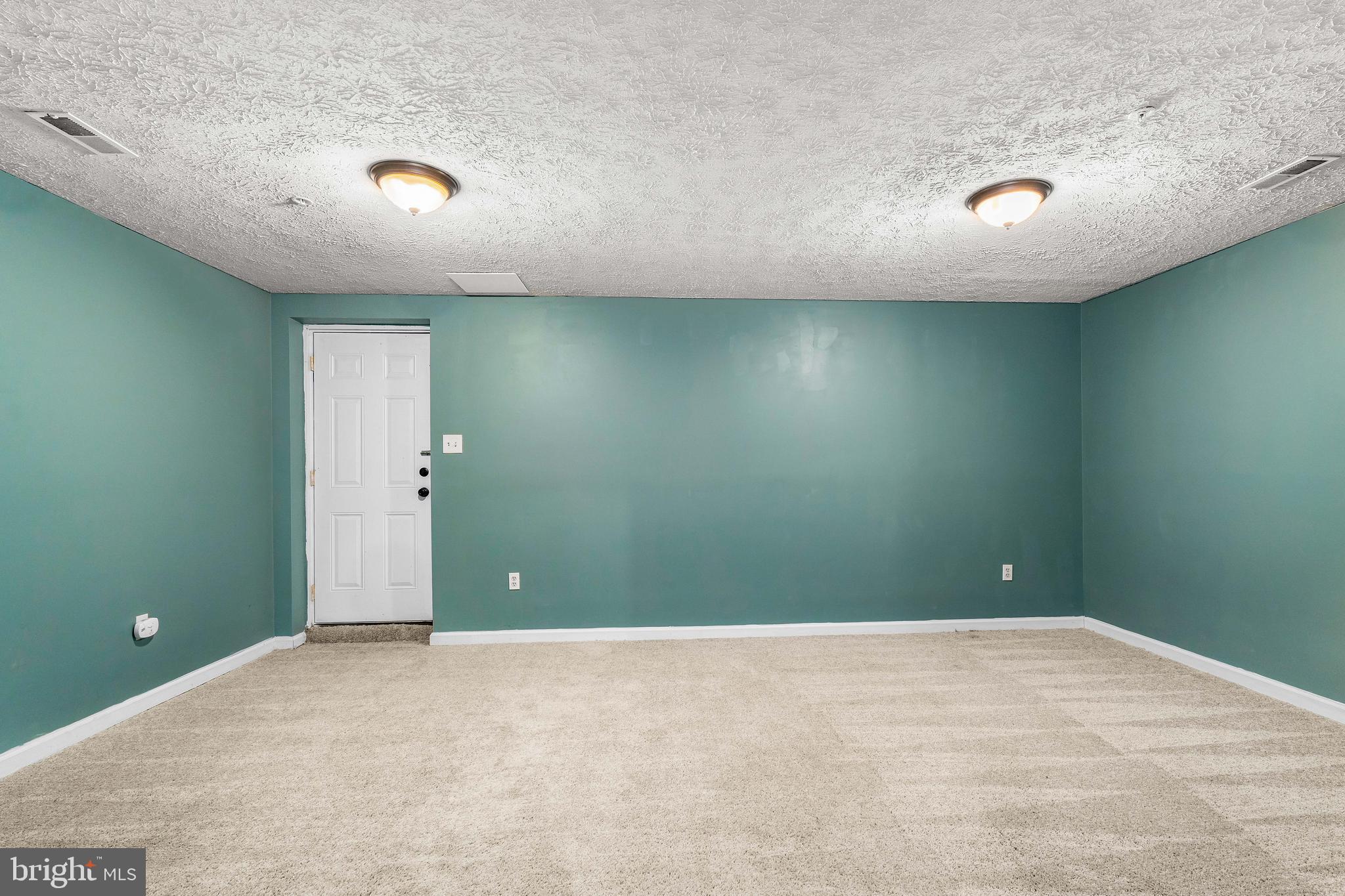 DOUGLAS VILLAGE - Residential