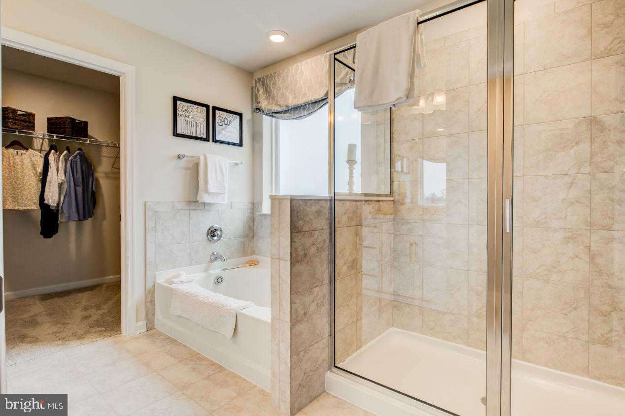 ROBINSONS PARADISE - Residential