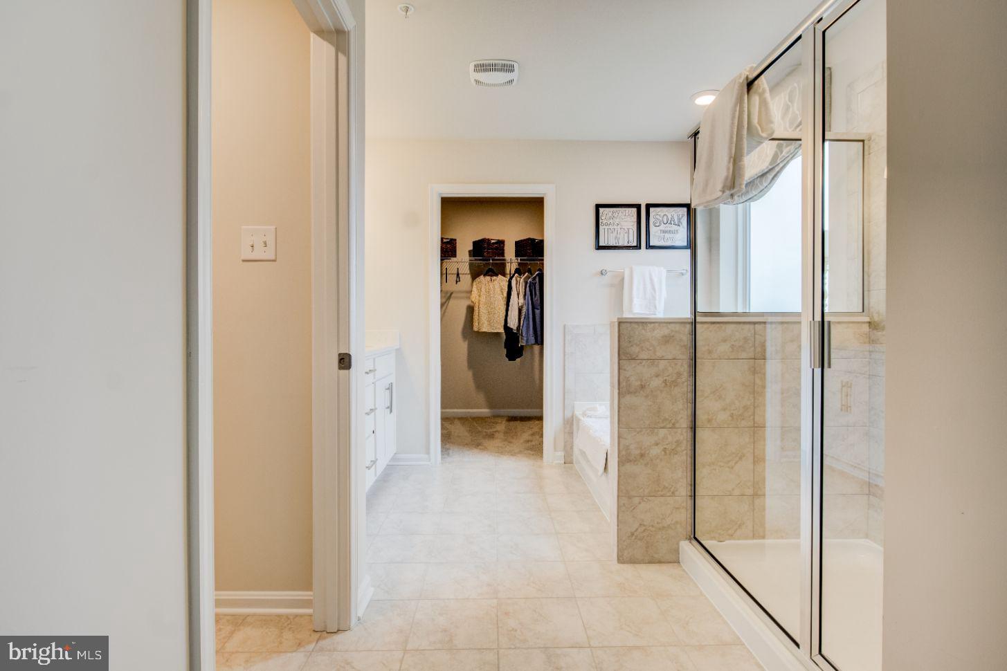 ROBINSONS PARADISE - Residential