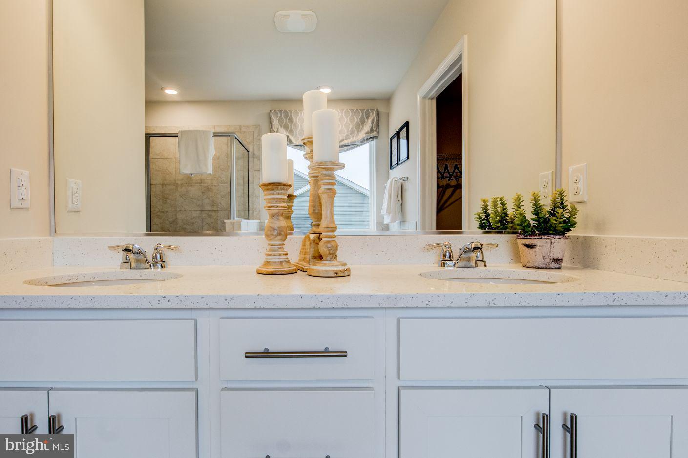 ROBINSONS PARADISE - Residential