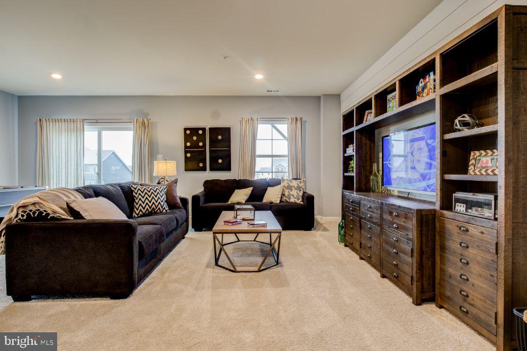 ROBINSONS PARADISE - Residential