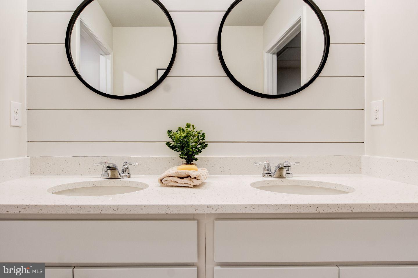 ROBINSONS PARADISE - Residential