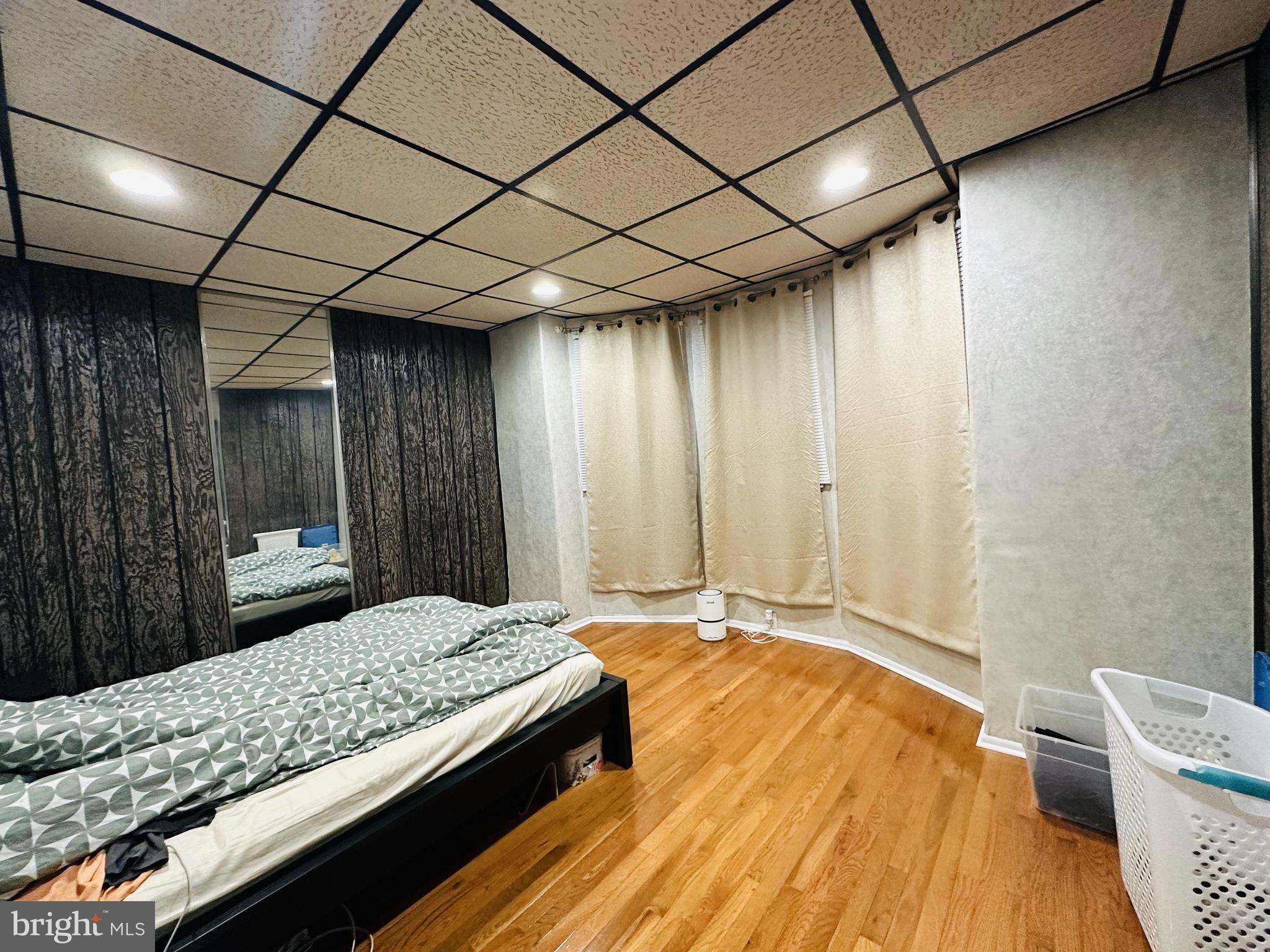 PHILADELPHIA (SOUTH) - Residential