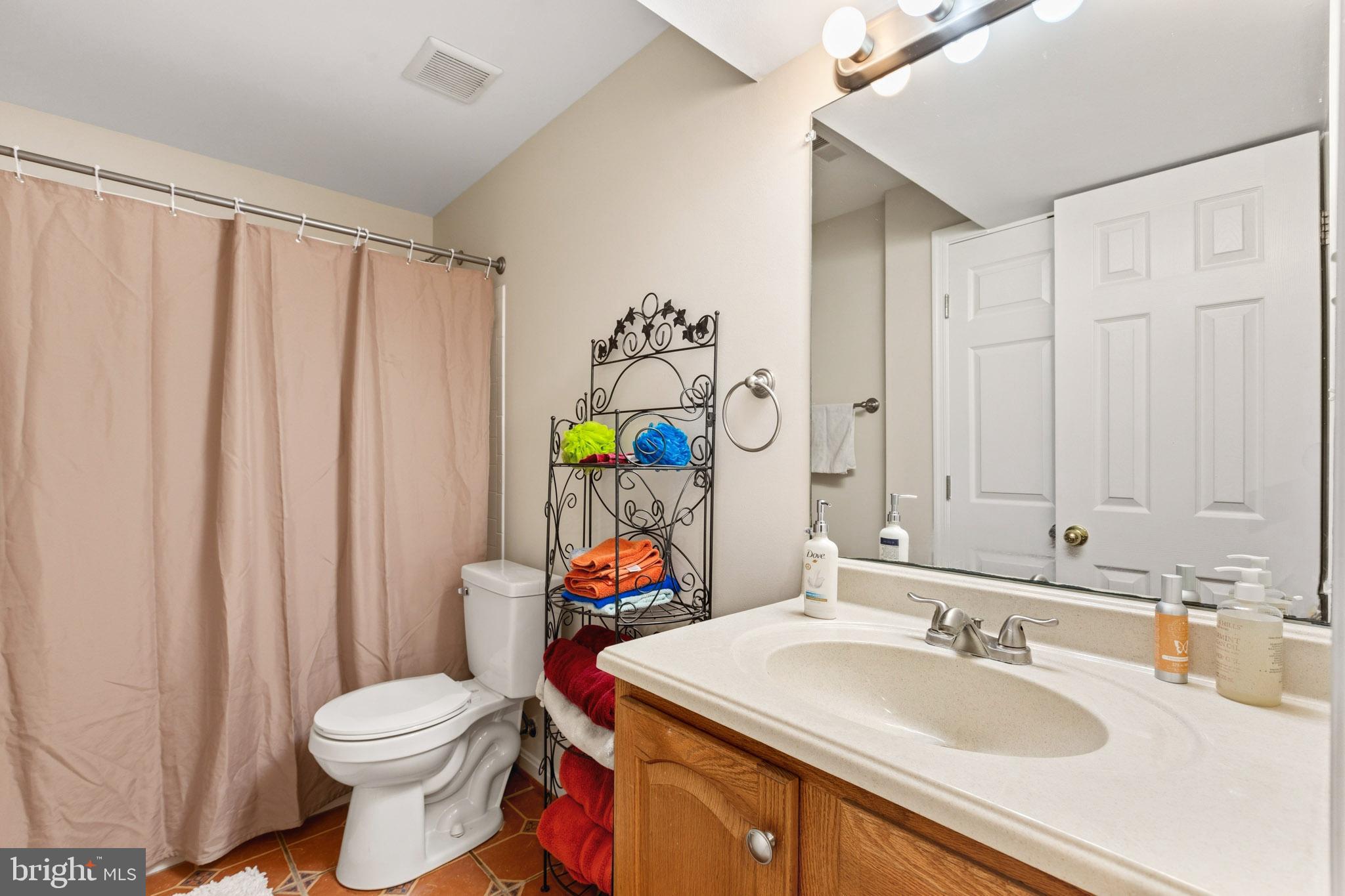 ORIOLE LANDING - Residential