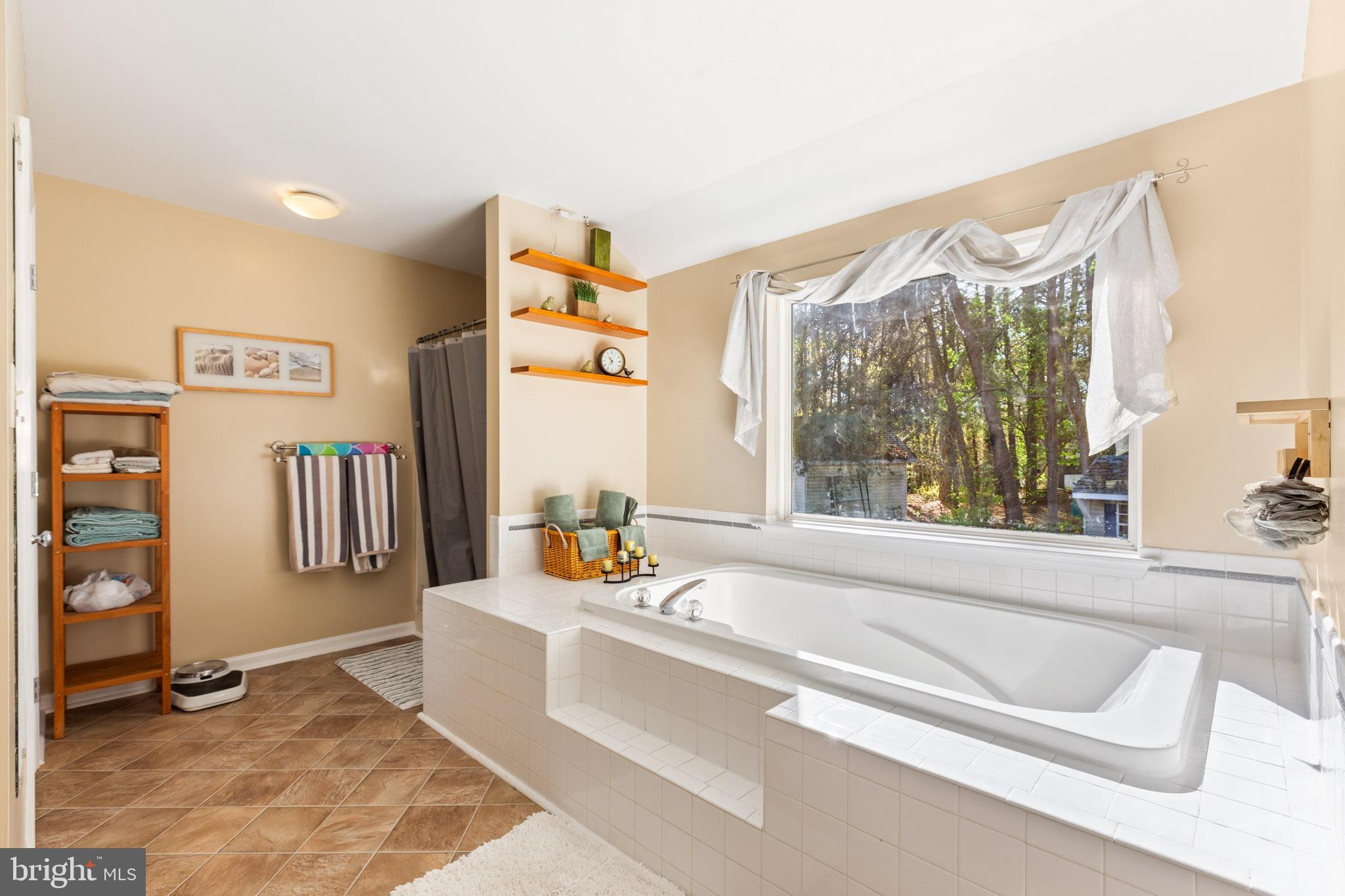 ORIOLE LANDING - Residential