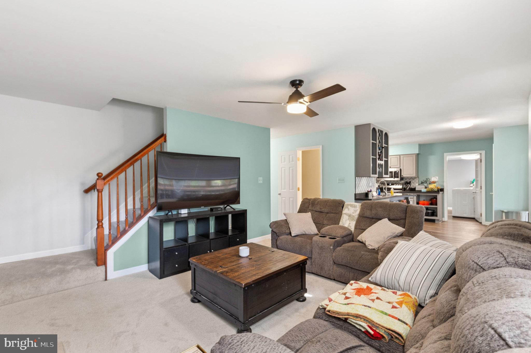 ORIOLE LANDING - Residential