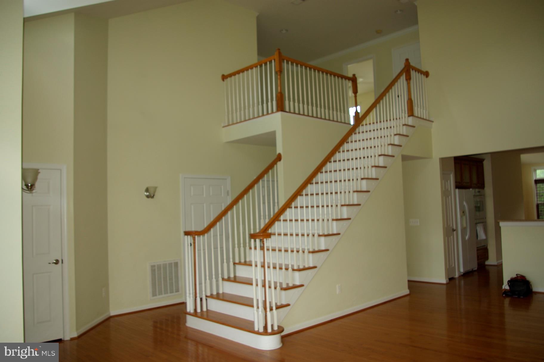 SPRING CREEK - Residential