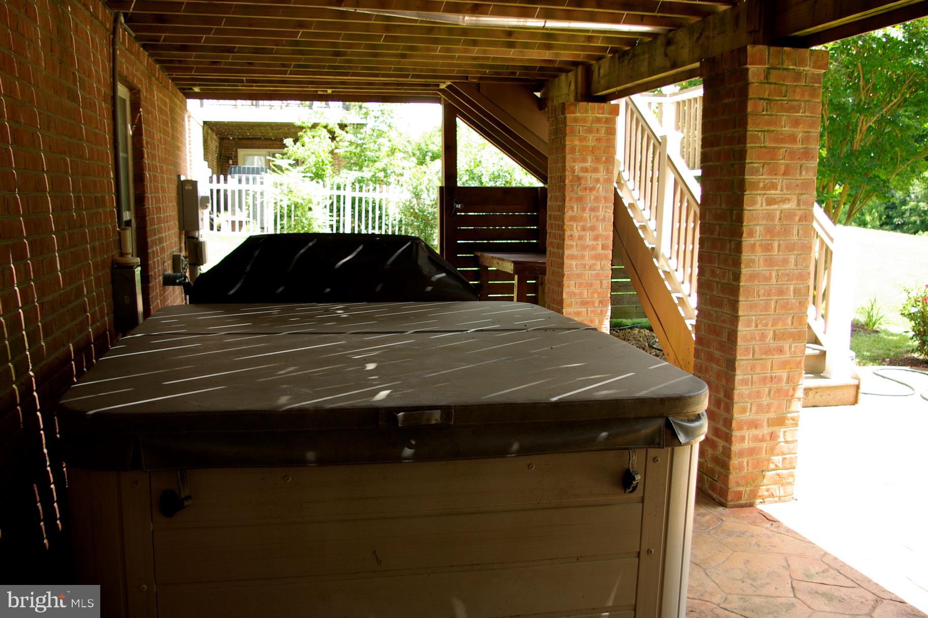 SPRING CREEK - Residential