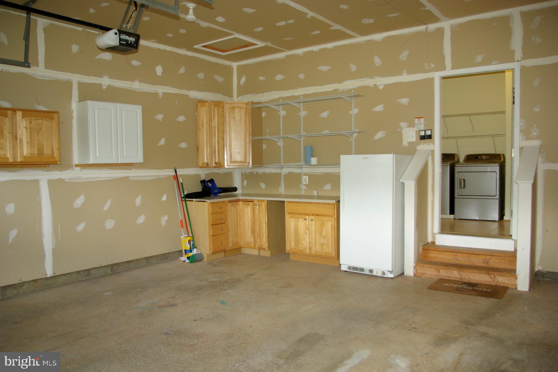 SPRING CREEK - Residential