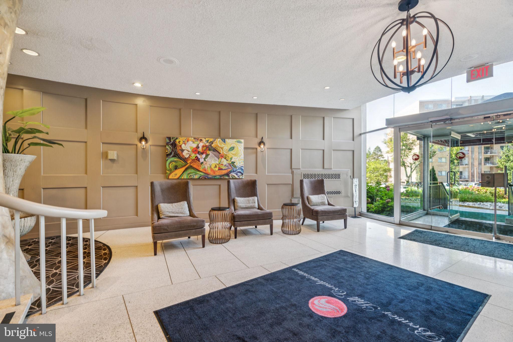 100 WEST AVENUE 527-S