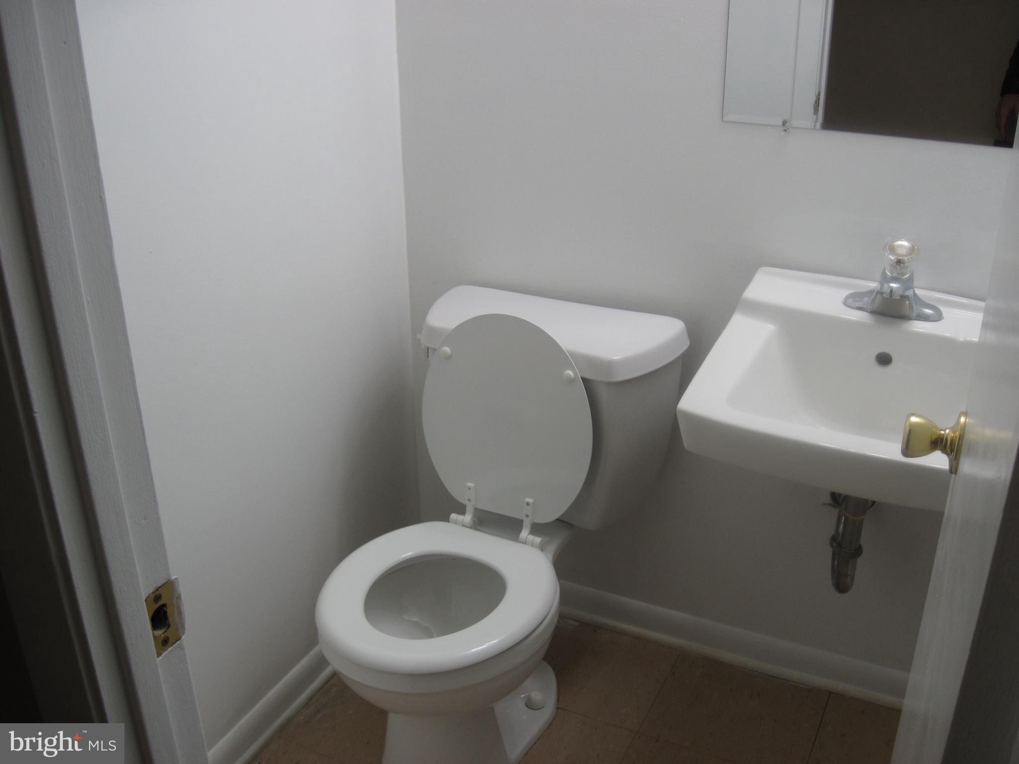 CEDARMERE - Residential Lease