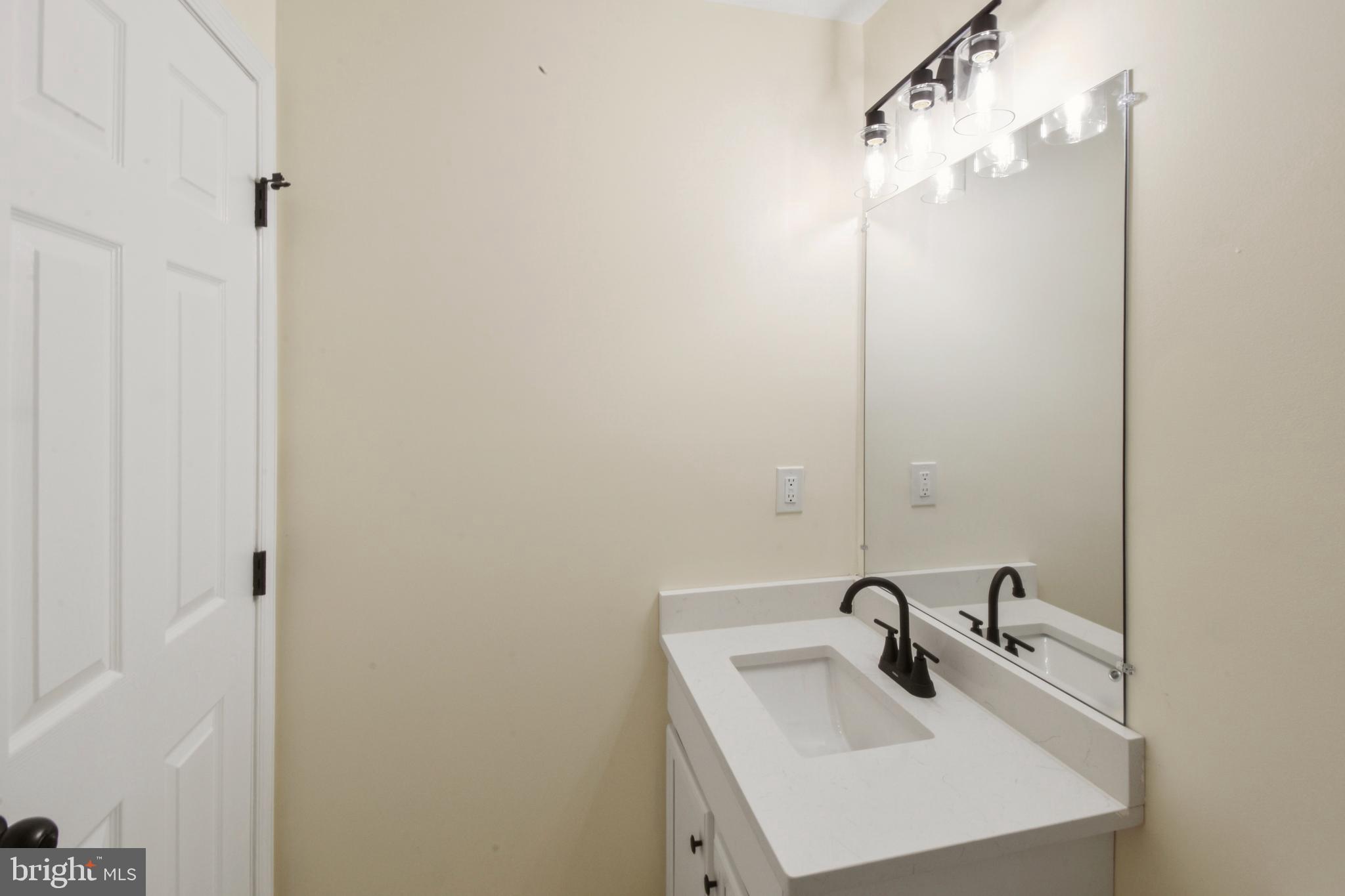 SYCAMORE SQUARE - Residential