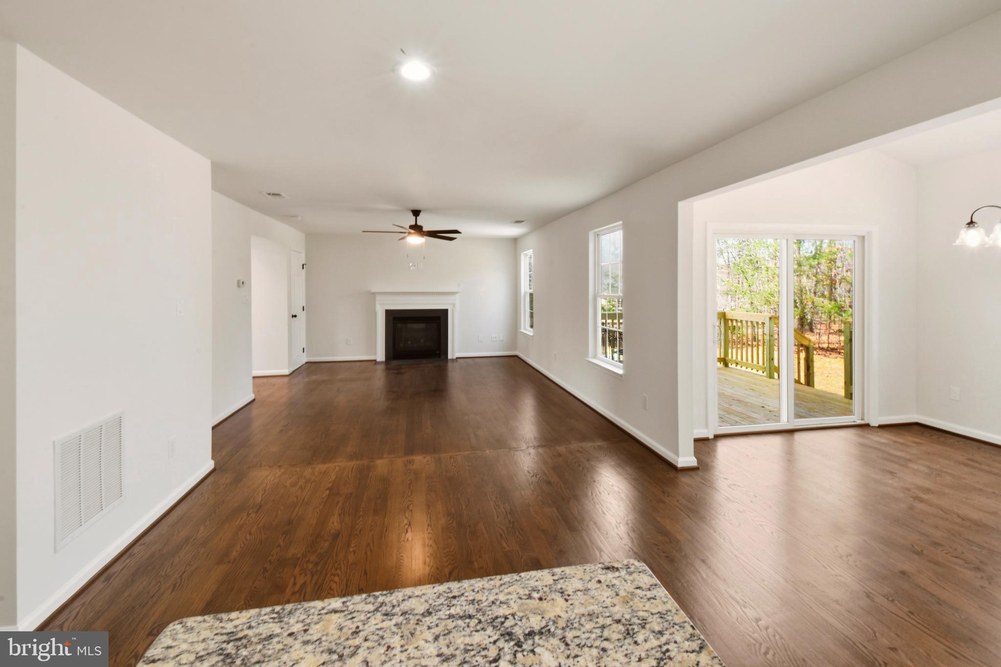 SYCAMORE SQUARE - Residential