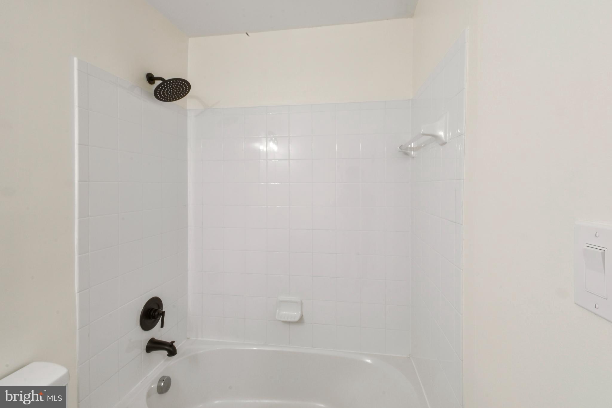 SYCAMORE SQUARE - Residential