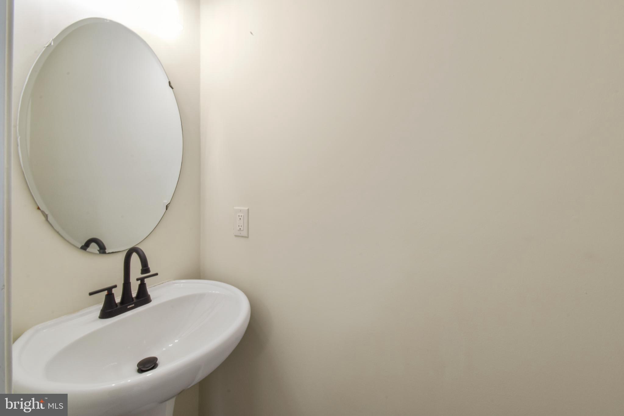 SYCAMORE SQUARE - Residential