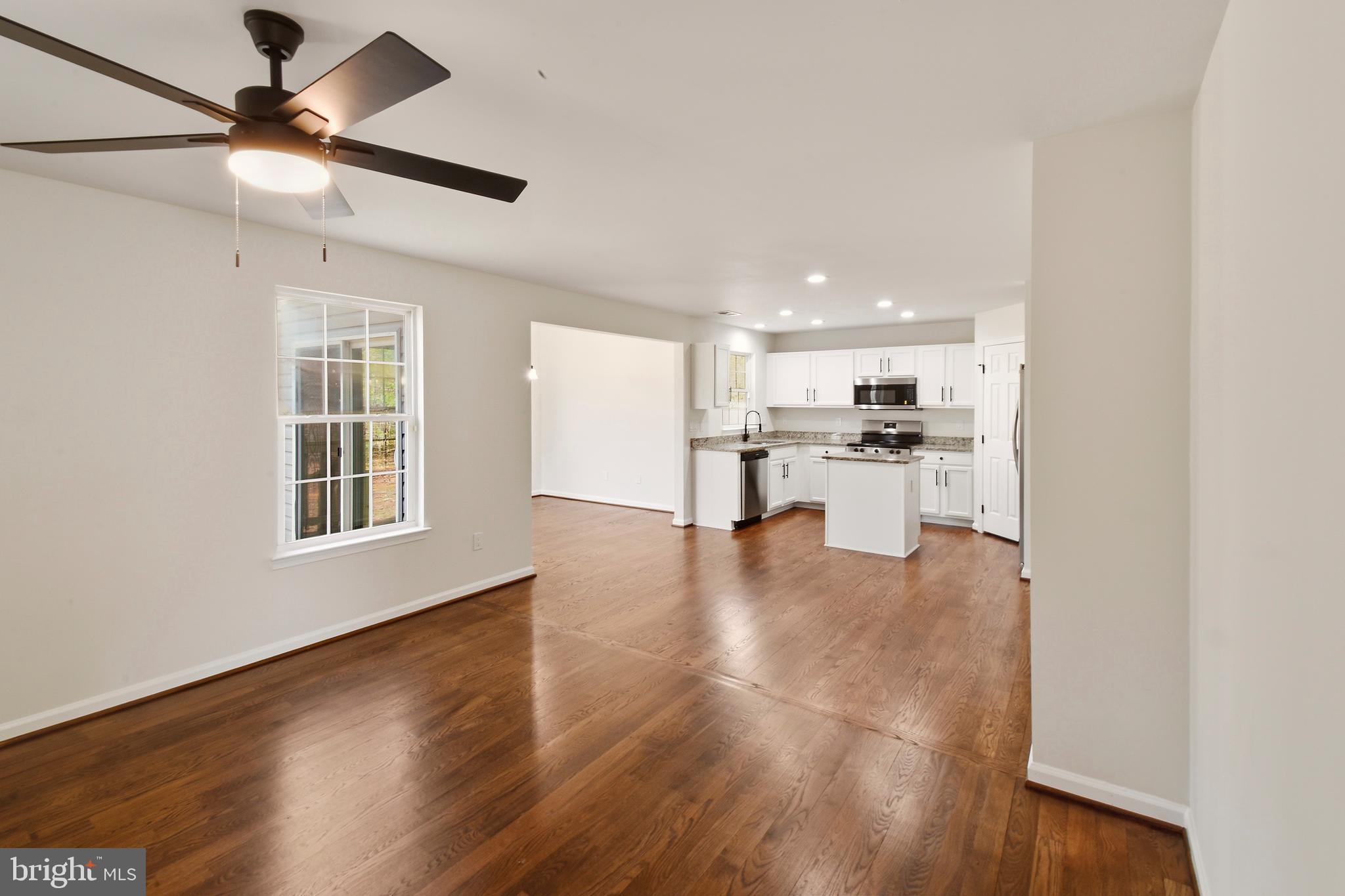 SYCAMORE SQUARE - Residential