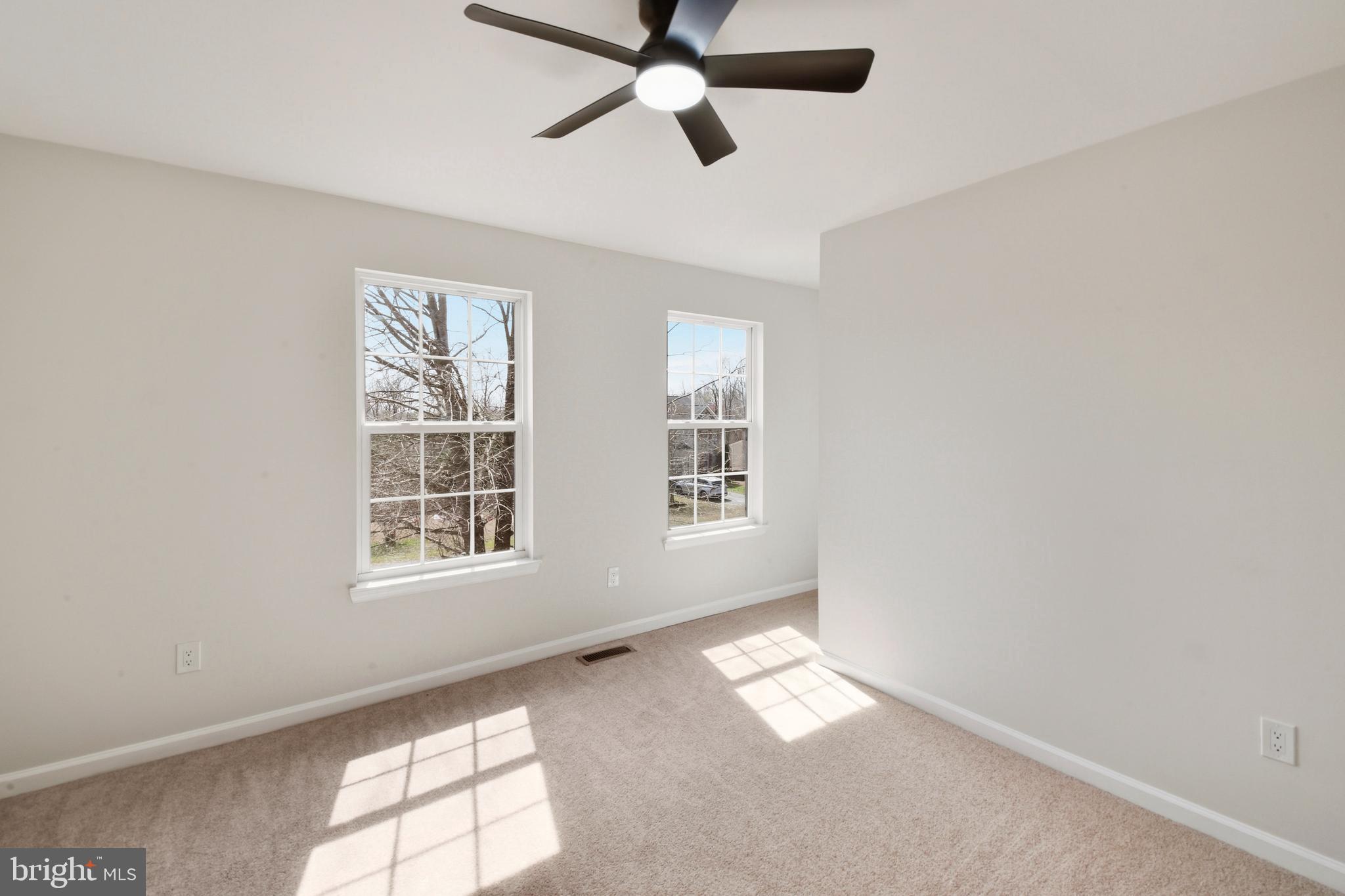 SYCAMORE SQUARE - Residential