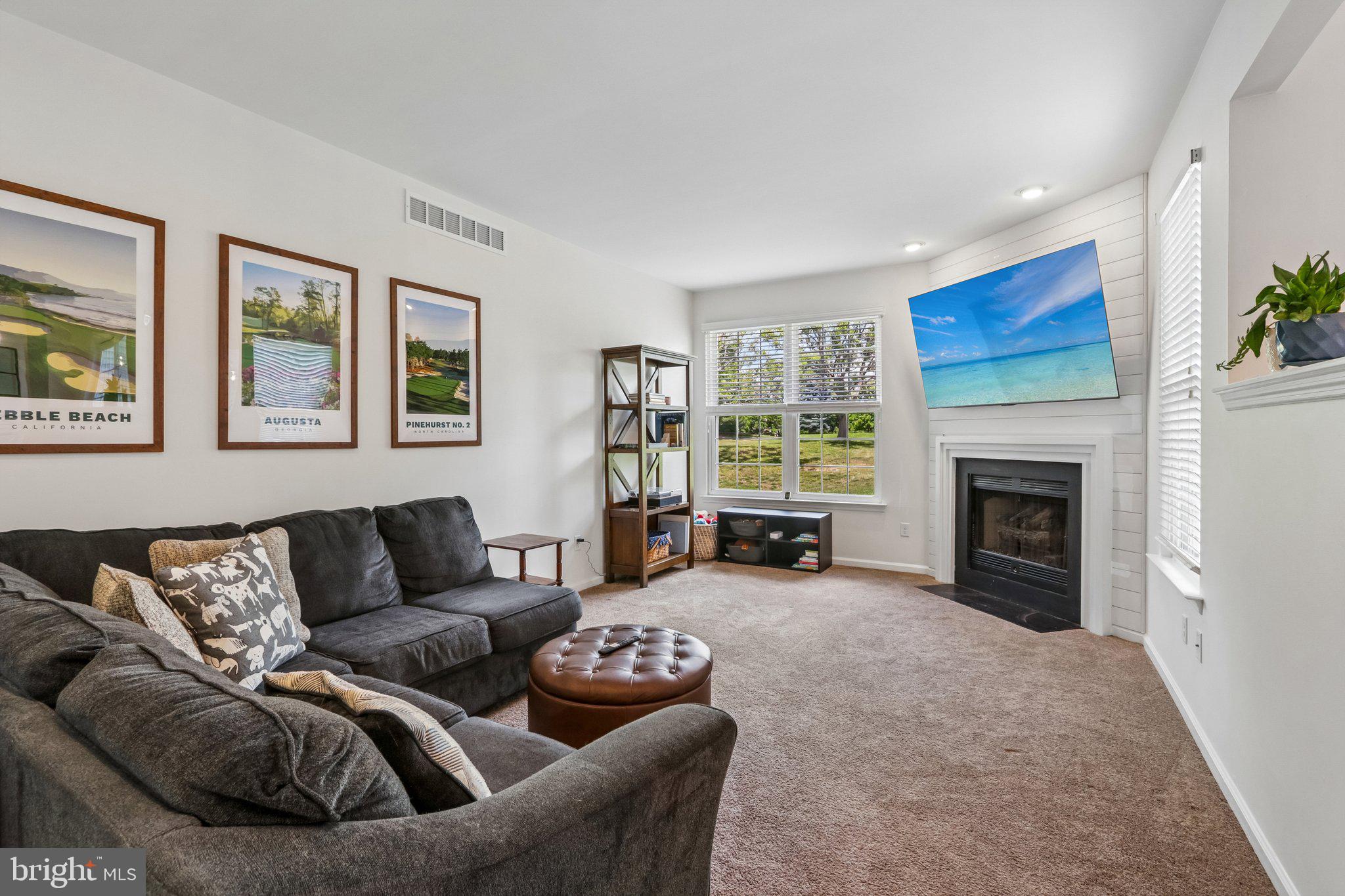 431 COUNTRY CLUB DRIVE