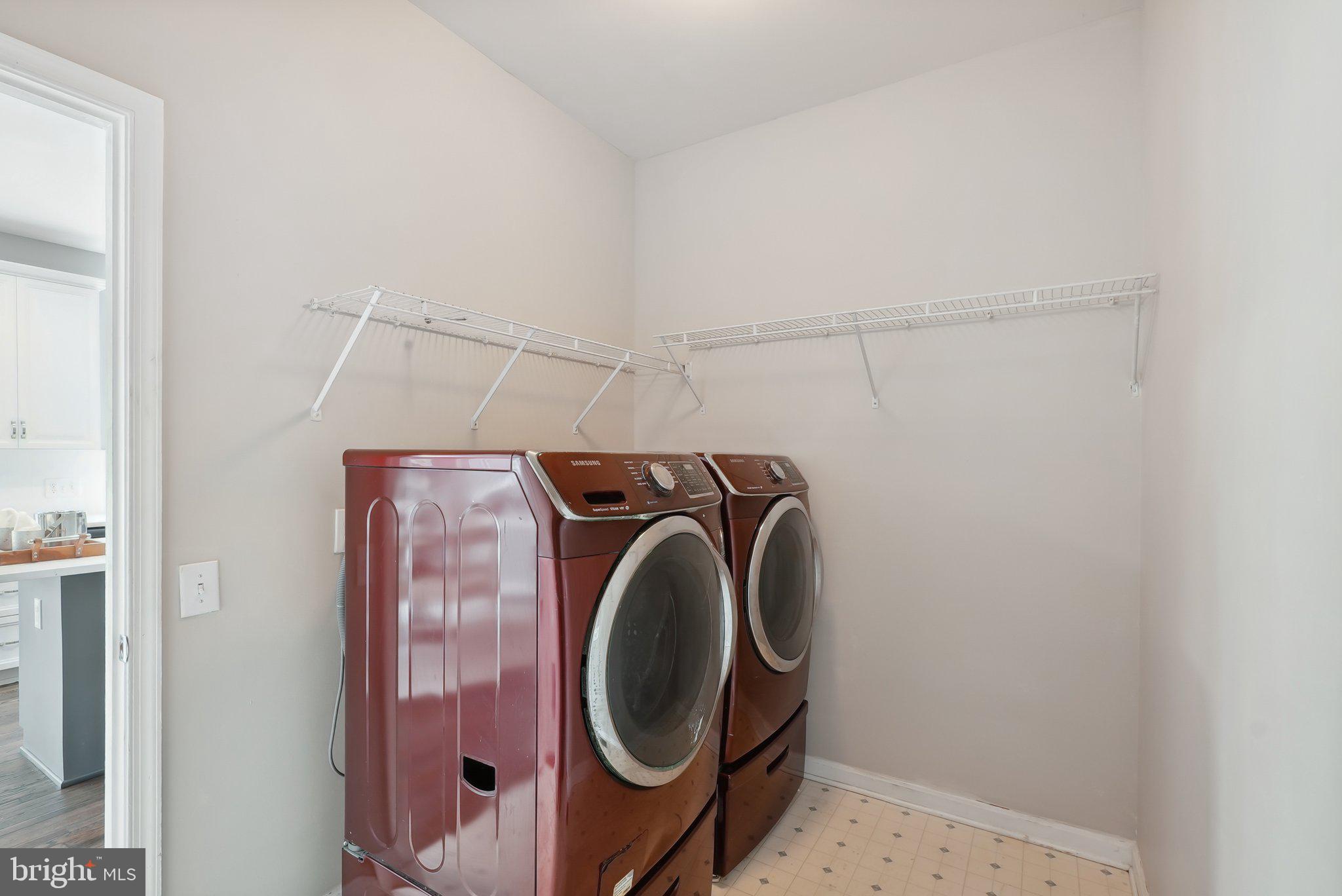 MALIN STATION - Residential