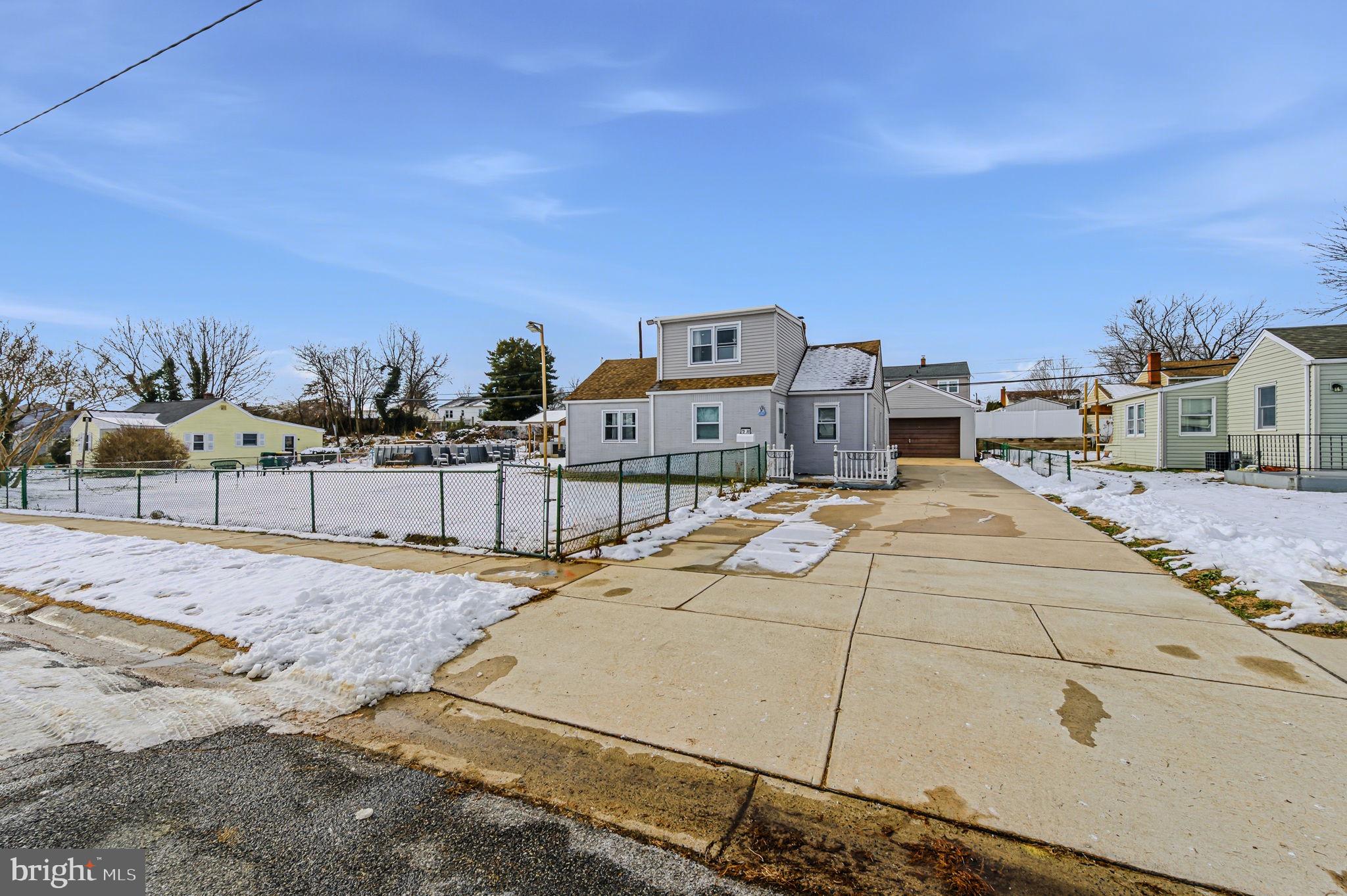 79 UNIVERSITY AVENUE