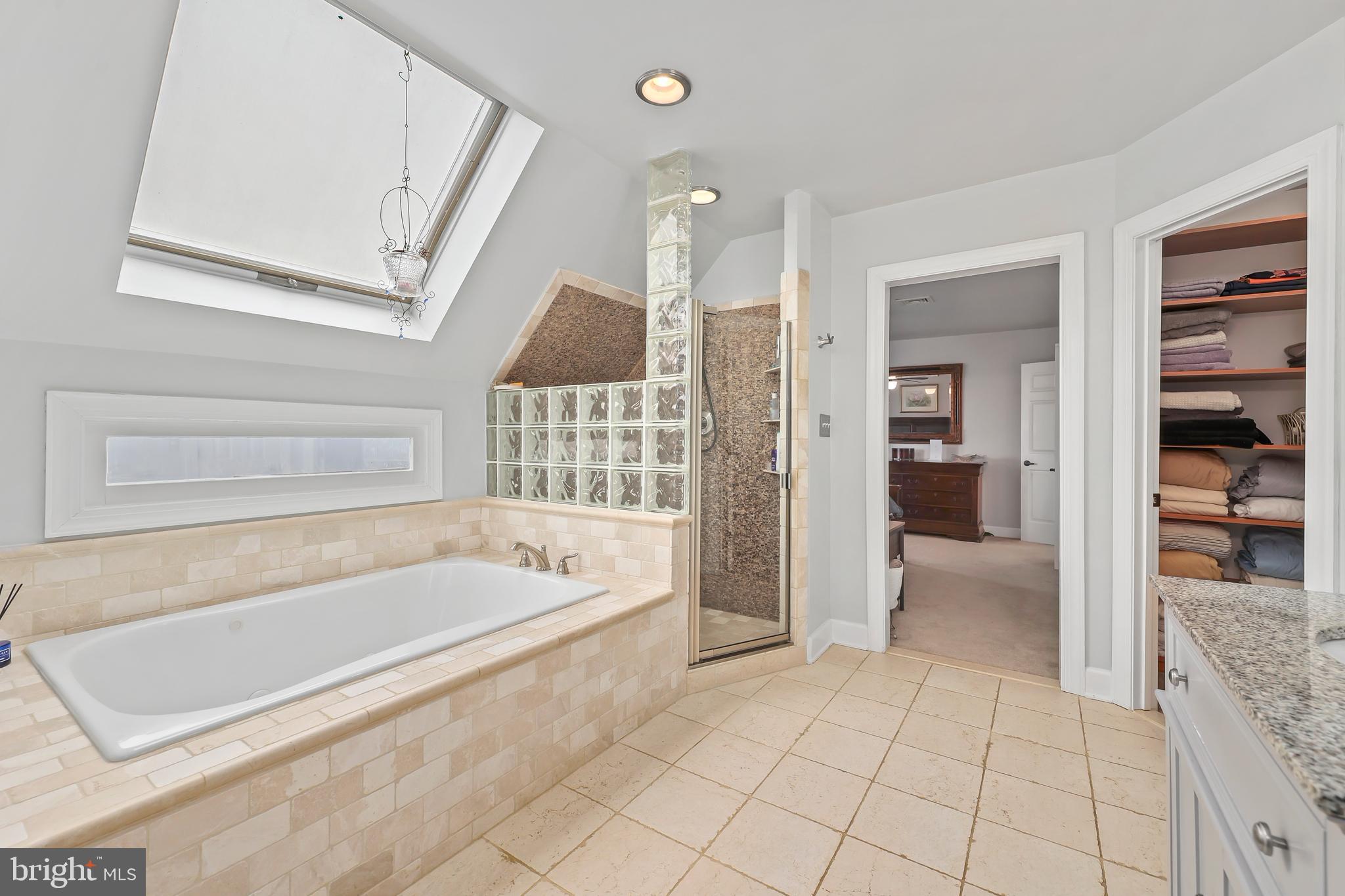 HIGHLAND - Residential