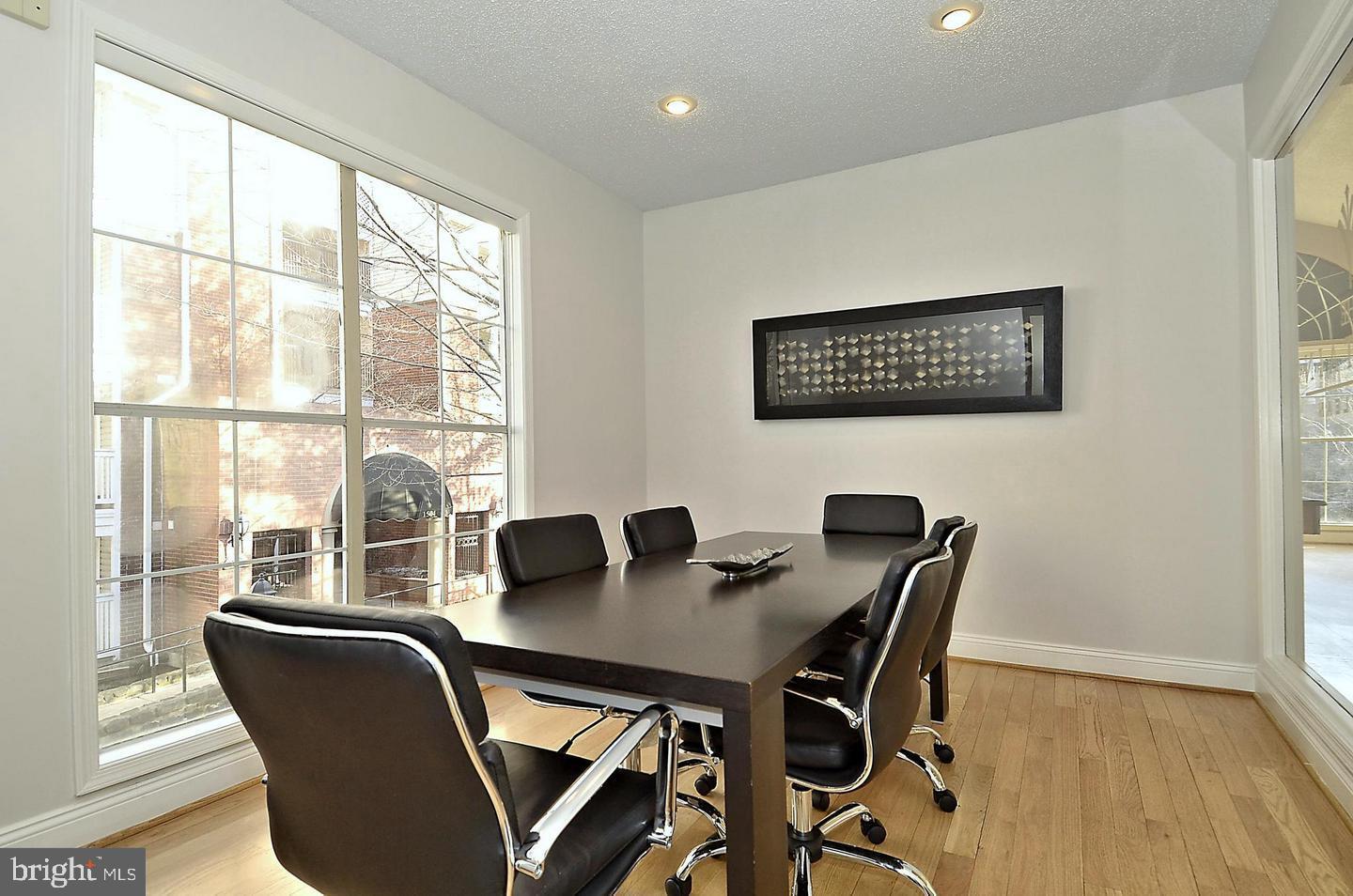 1524 LINCOLN WAY 409