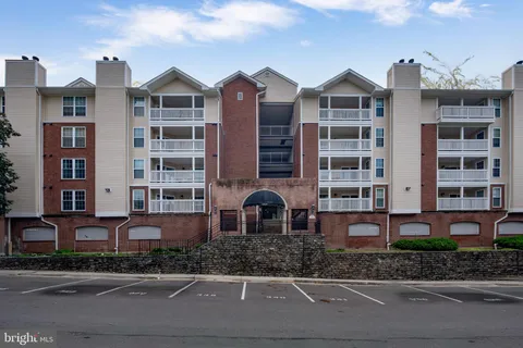 1524 Lincoln Way Unit 409, McLean, VA 22102 - MLS#: VAFX2231838