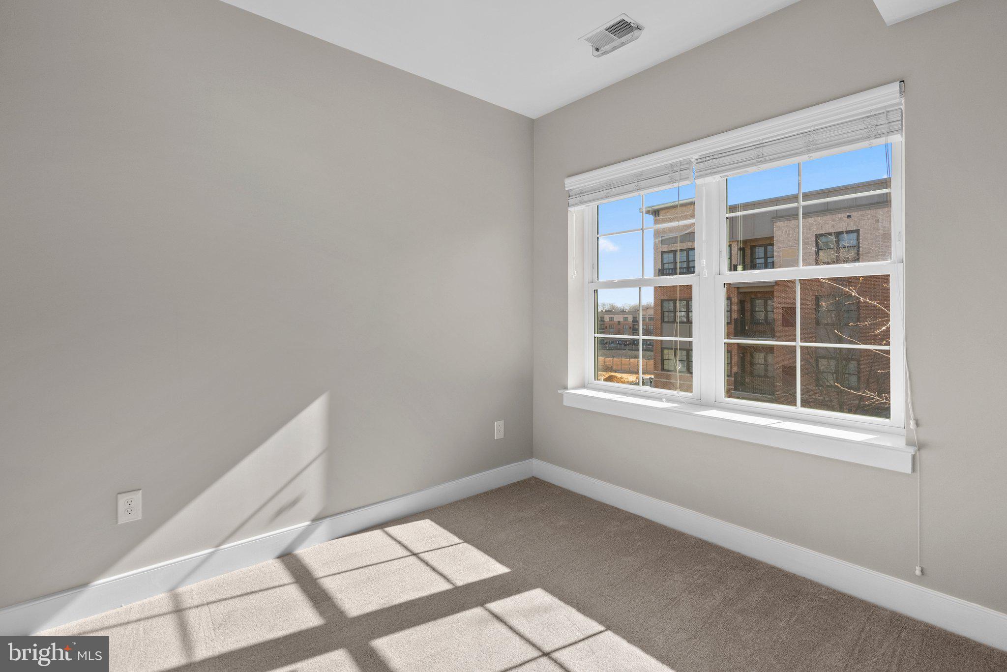 METROWEST - Residential Lease