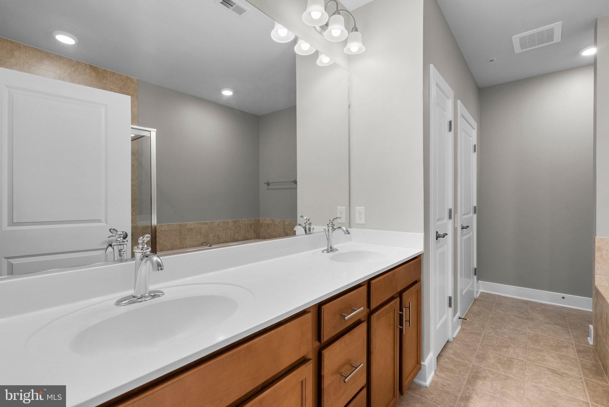 METROWEST - Residential Lease