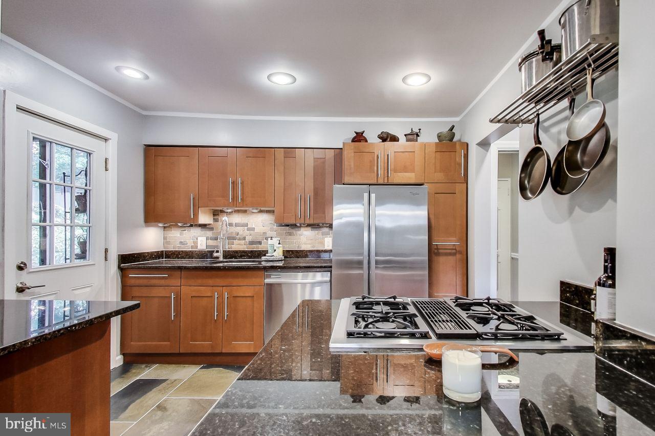 GLENMONT HILLS - Residential Lease